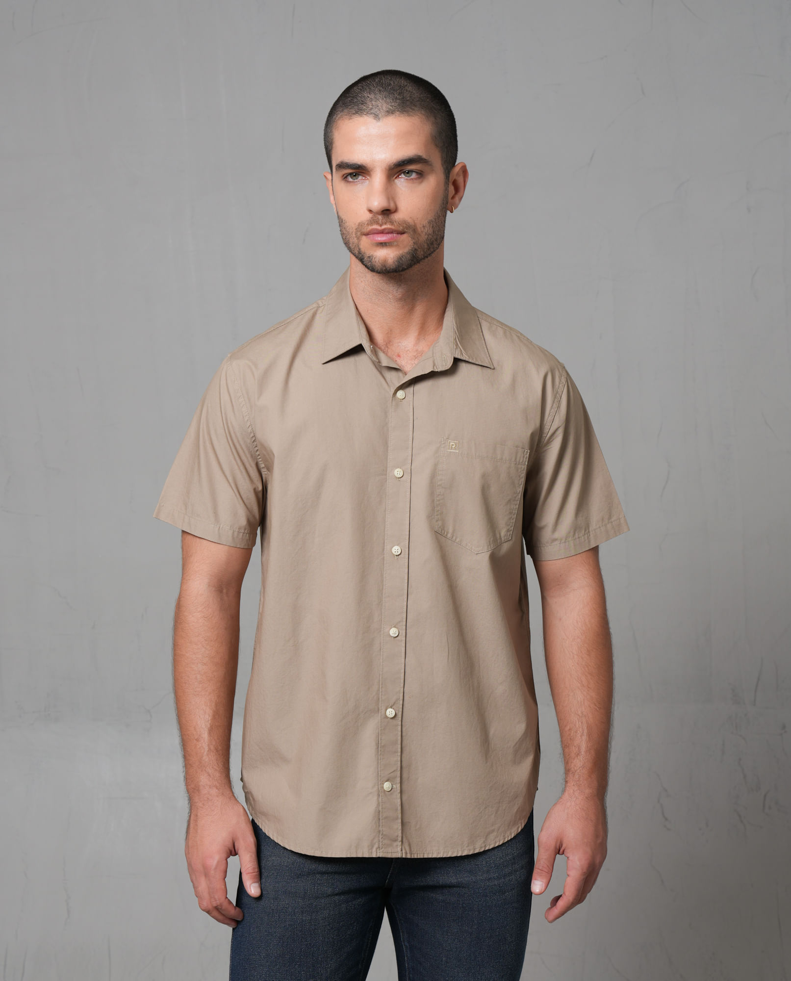 Camisa manga corta con bordado para hombre