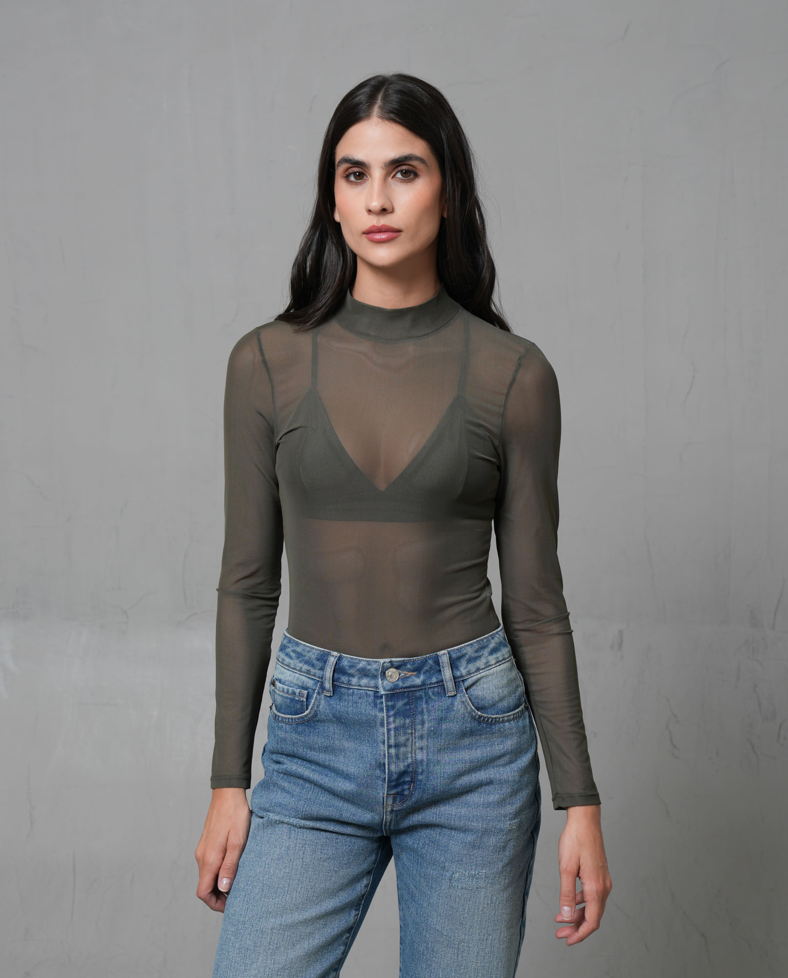Camiseta en malla con transparencia para mujer