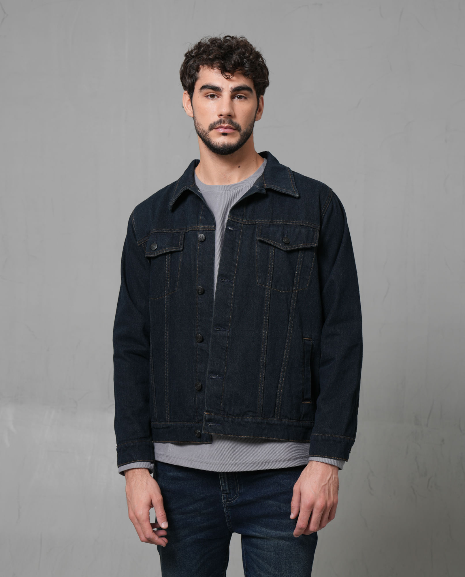 Chaqueta Trucker en denim oscuro para hombre