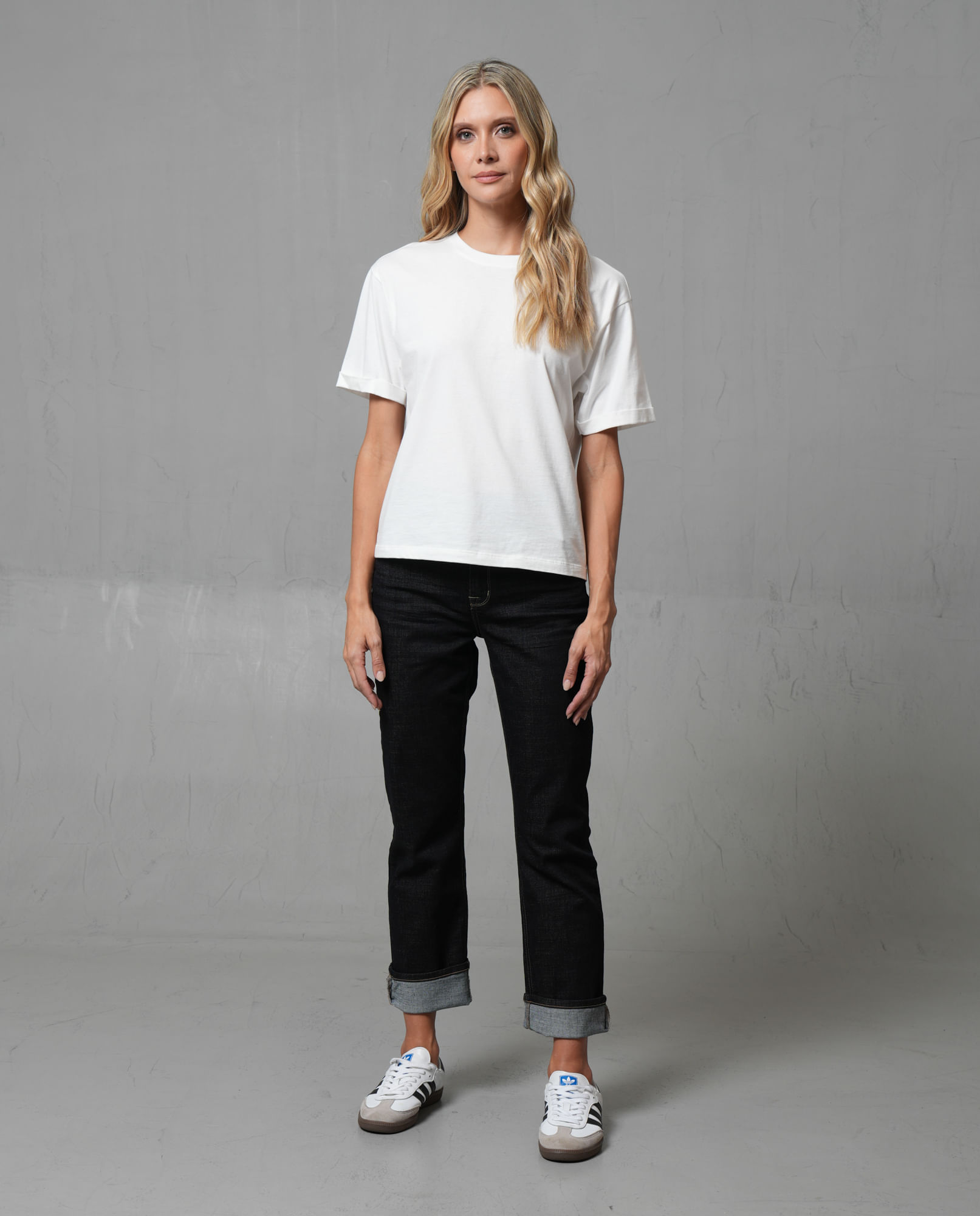 Jean Straight tono oscuro para mujer