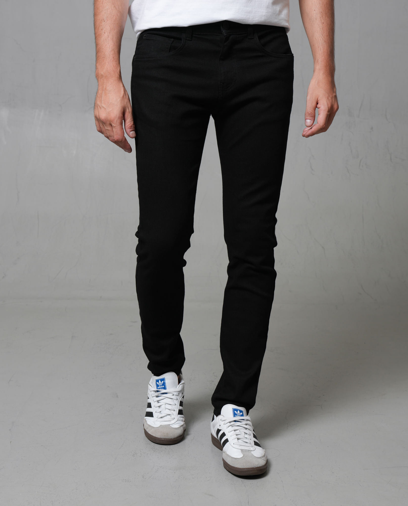 Jean Super Slim black denim para hombre