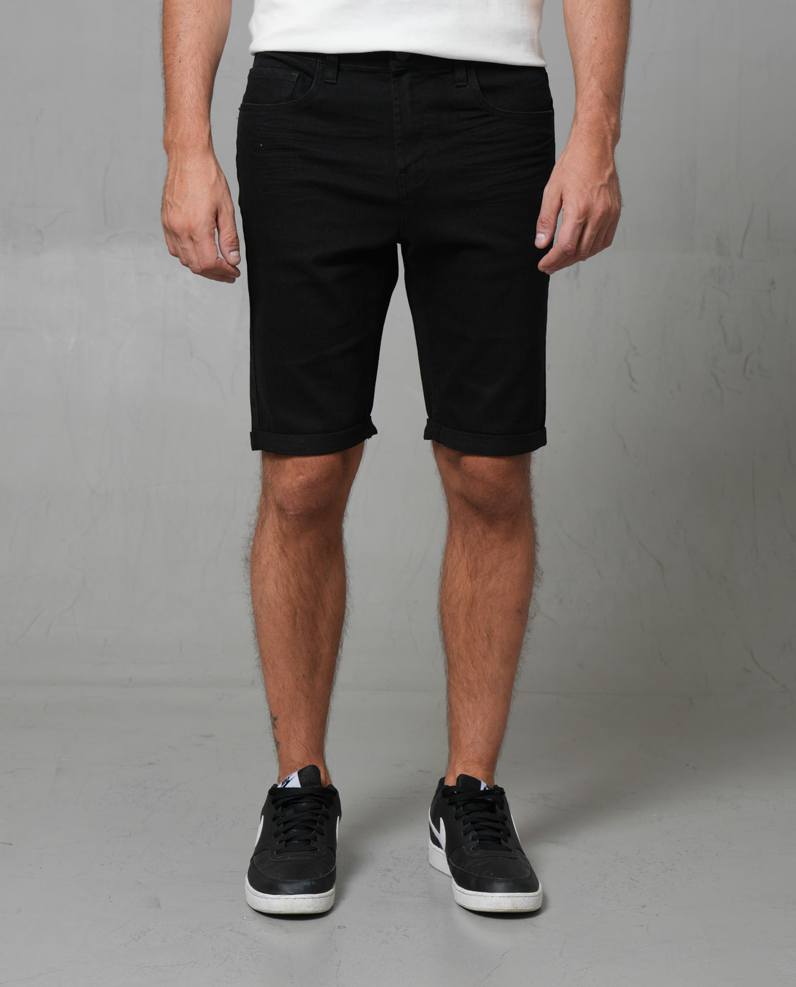 Bermuda en denim azul oscuro para hombre