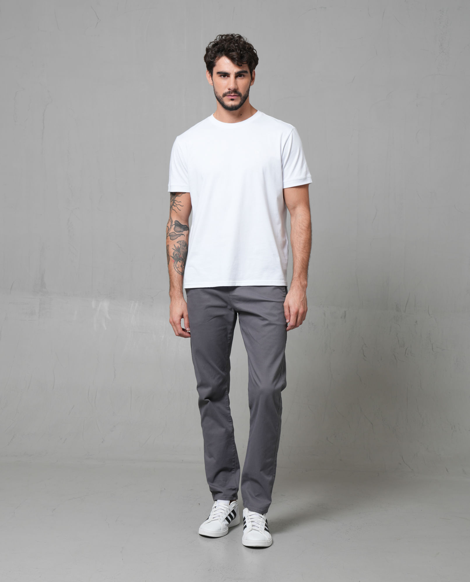 Pantalón tipo chino para hombre