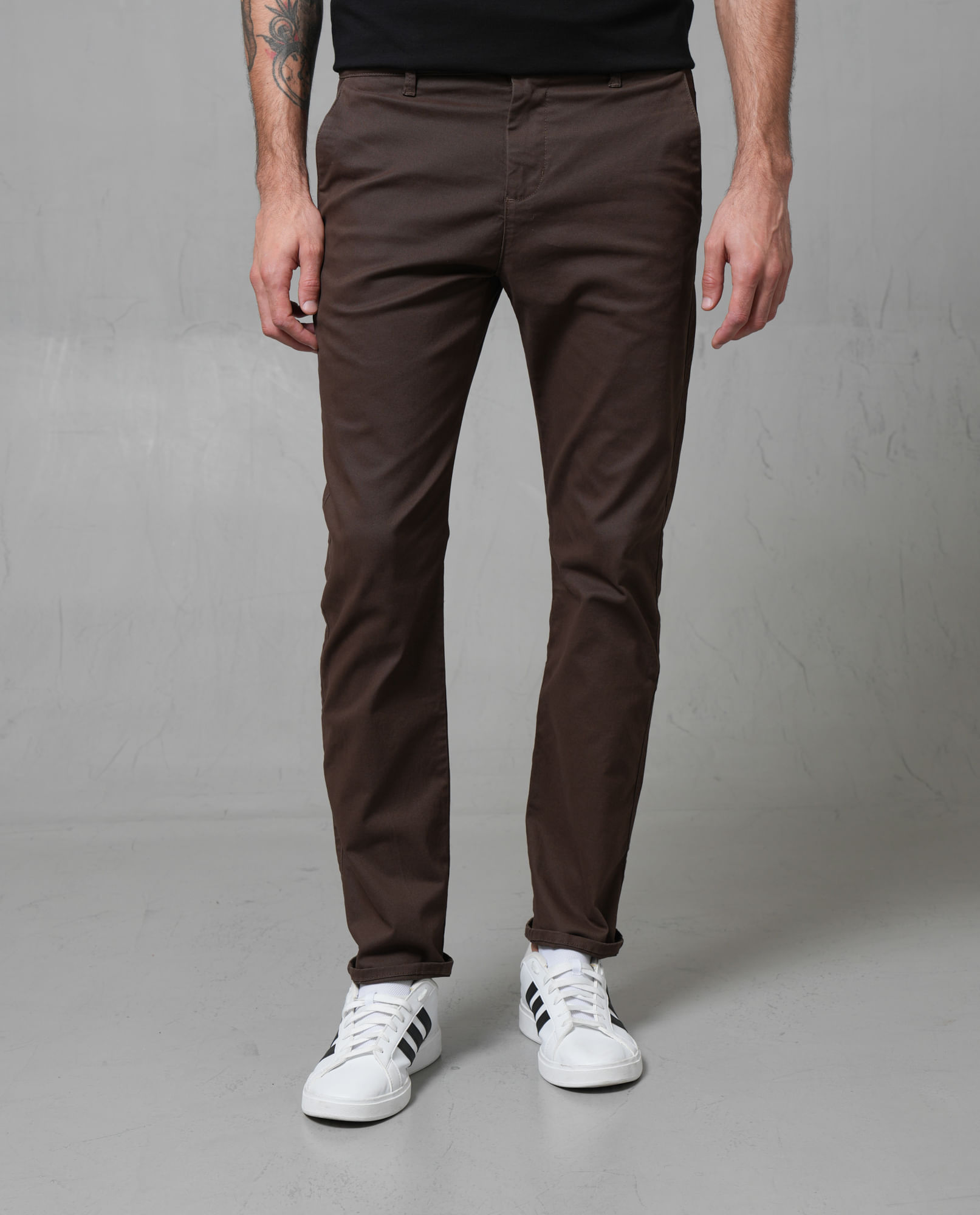 Pantalón tipo chino para hombre