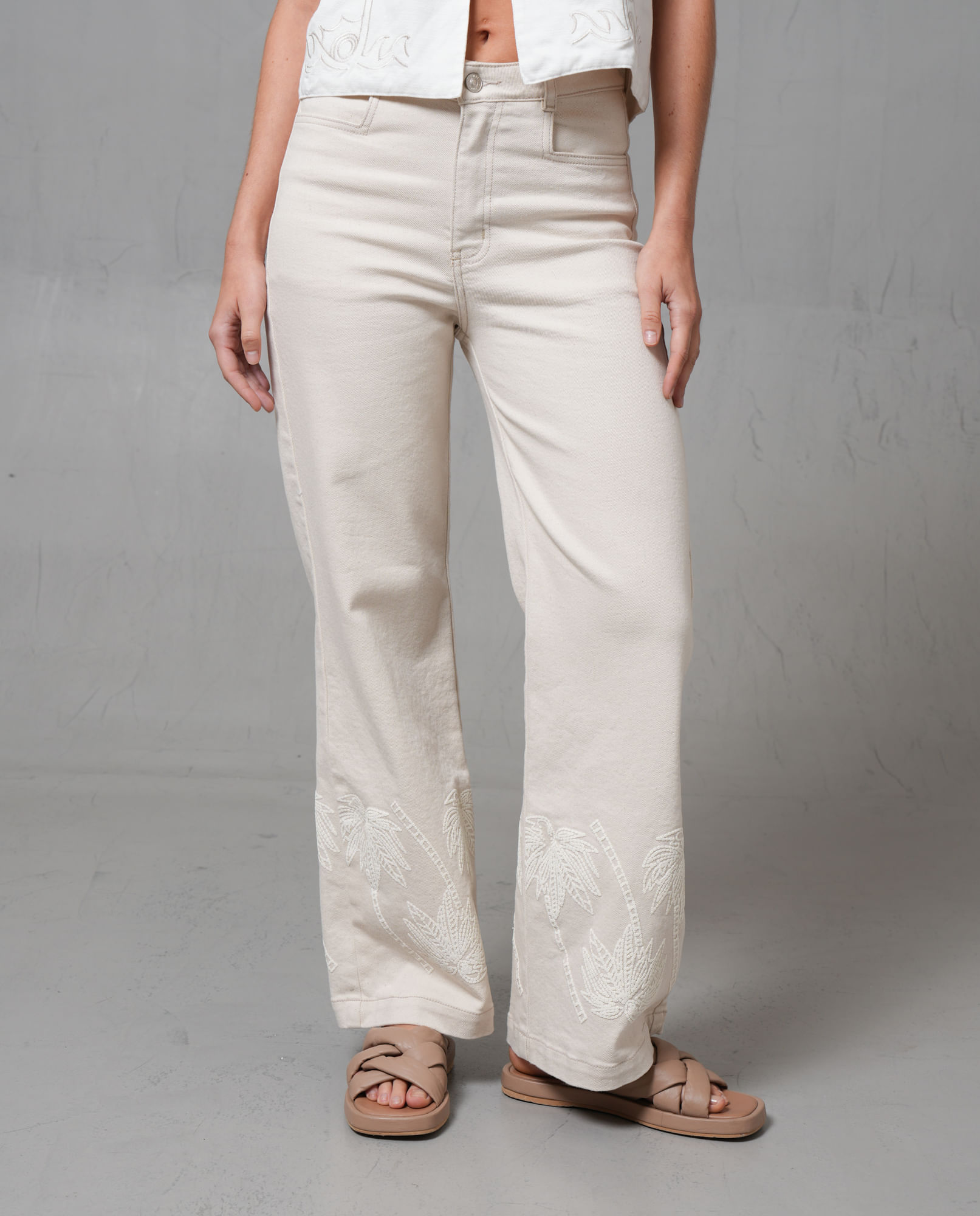 Pantalón Wide Leg con estampado de palmeras en bota para mujer