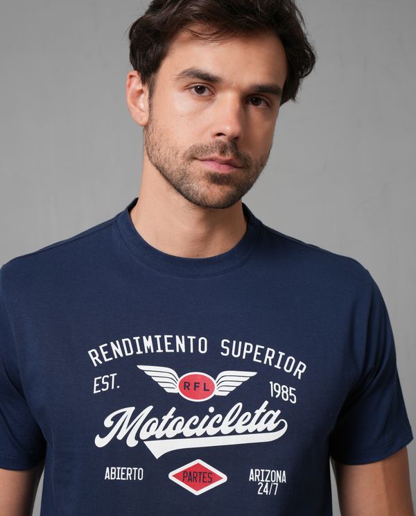 Camiseta con estampado en frente para hombre