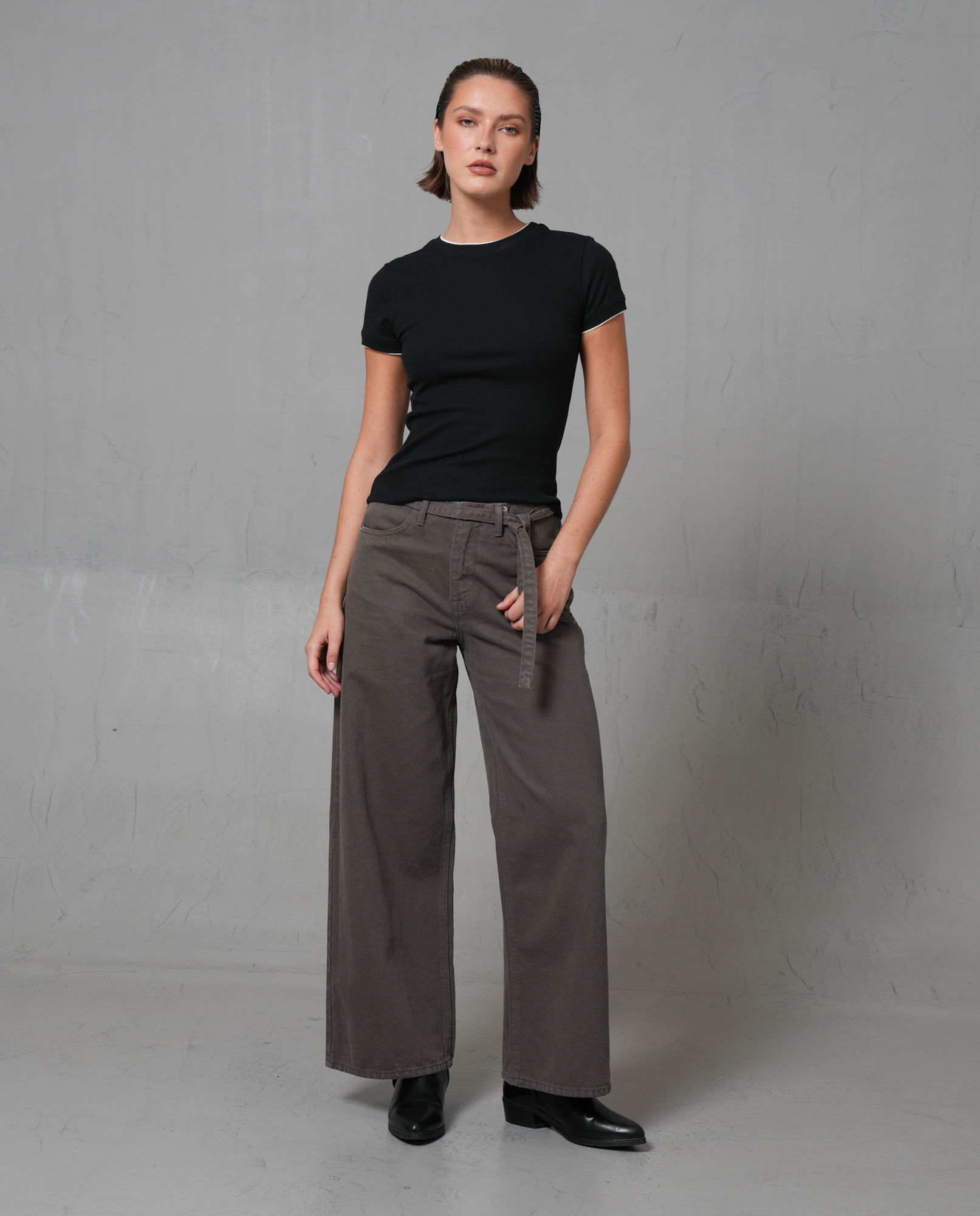 Pantalón Wide Leg con cinturón para mujer
