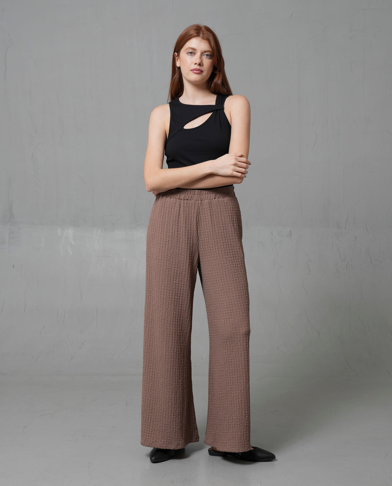 Pantalón tipo palazzo con textura para mujer