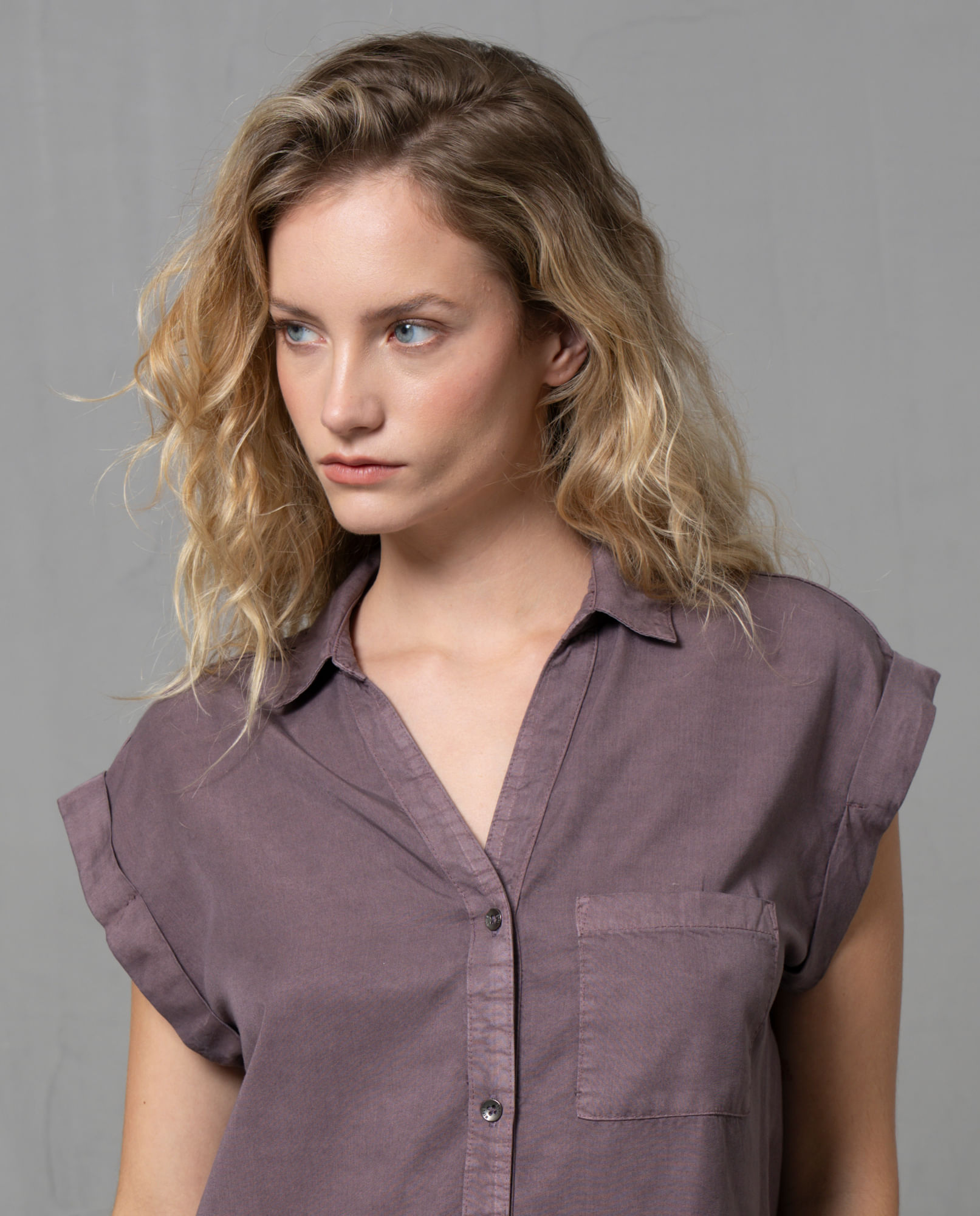 Camisa manga sisa con bolsillo para mujer