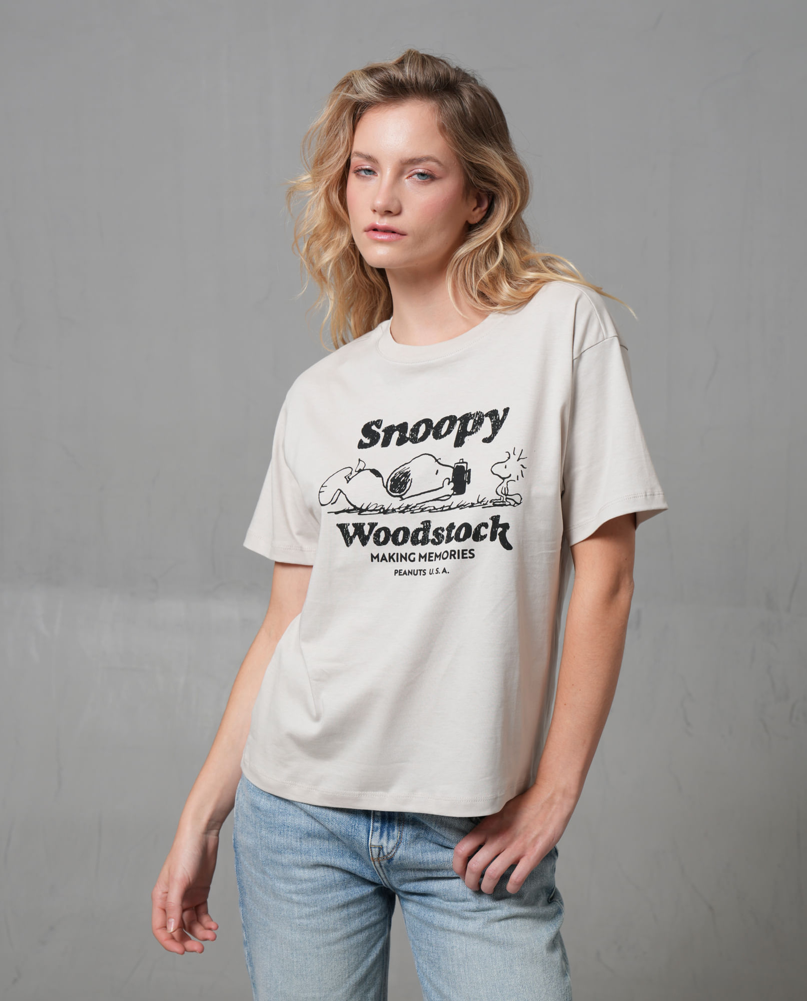 Camiseta con estampado en frente para mujer