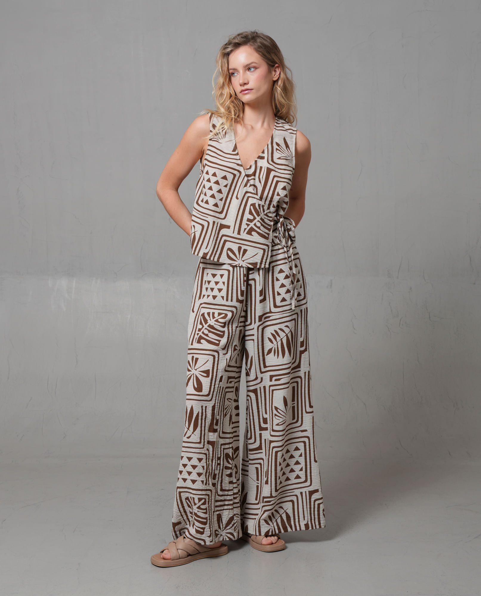 Pantalón en tejido plano con estampado para mujer