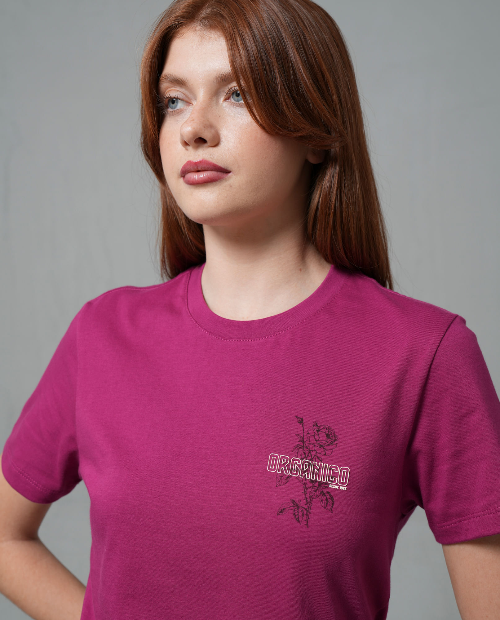 Camiseta con estampado punto corazón para mujer