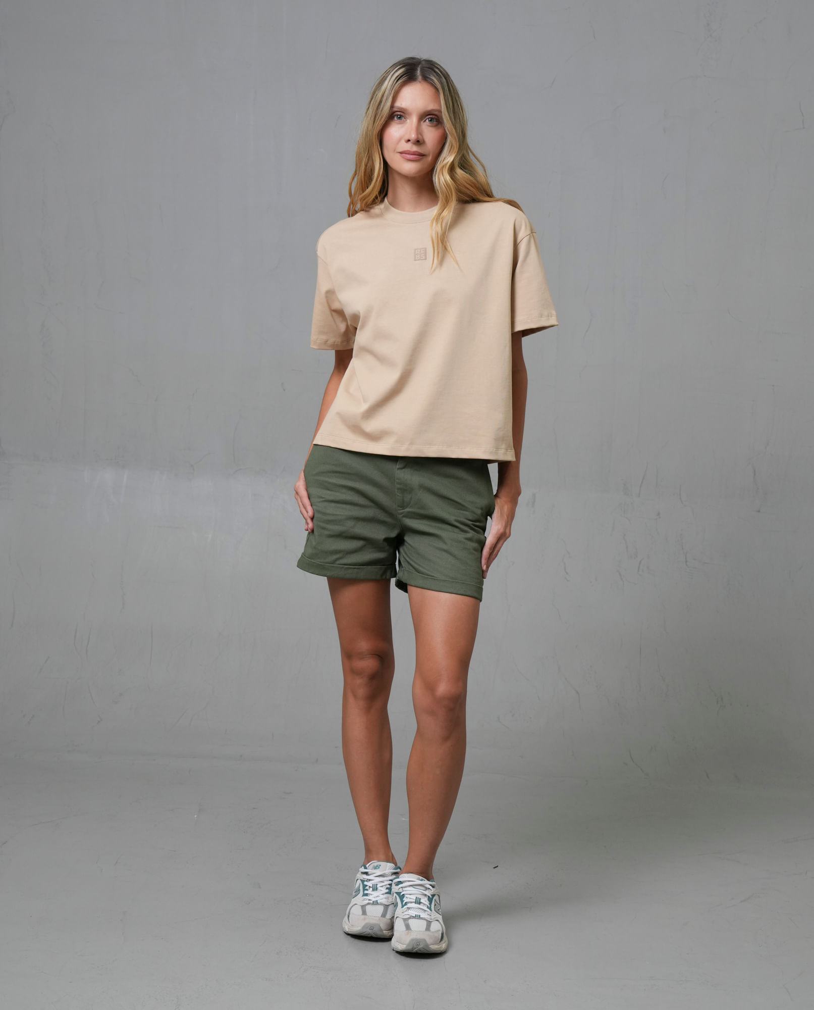 Shorts con bolsillos diagonales para mujer