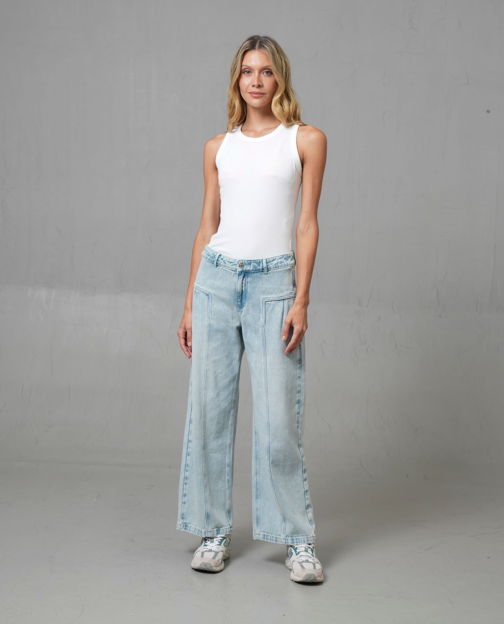 Jean Wide Leg tono claro para mujer