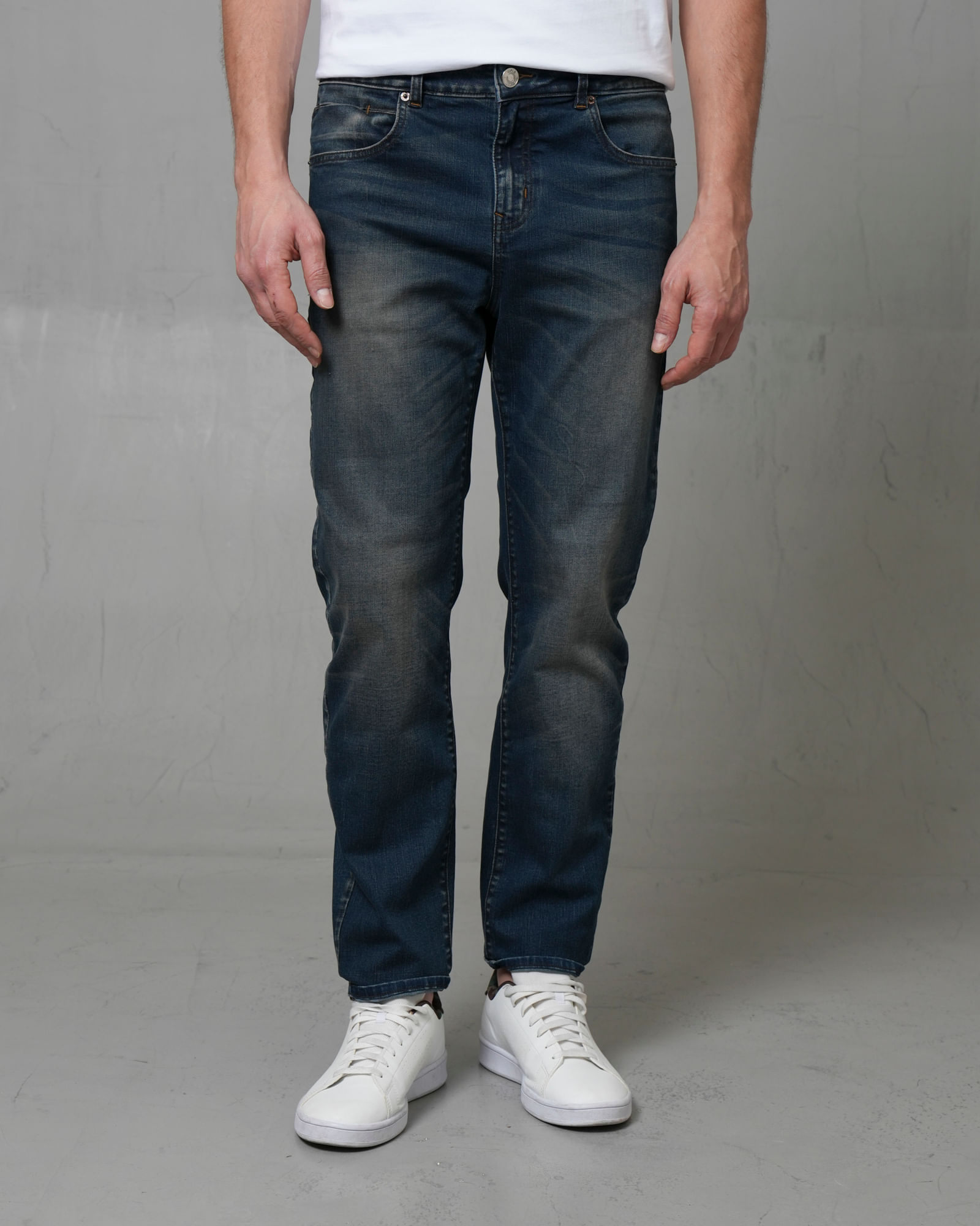 Jean Straight tono oscuro para hombre