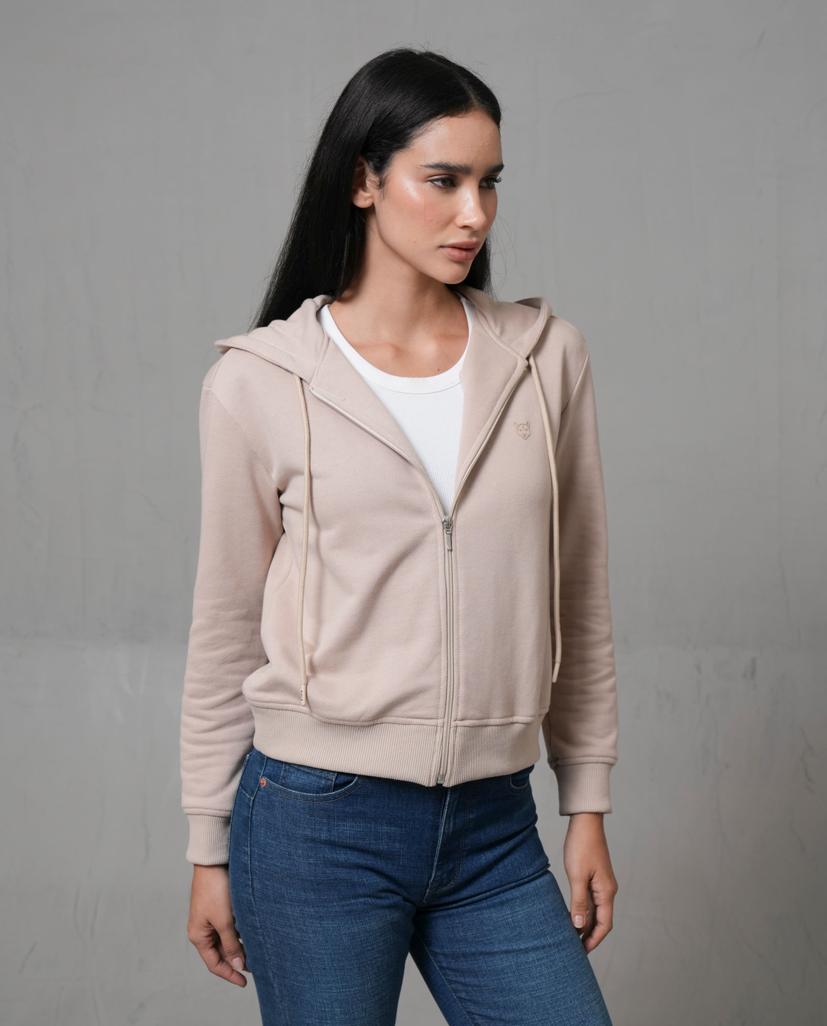 Buzo con cremallera metalica y capucha para mujer
