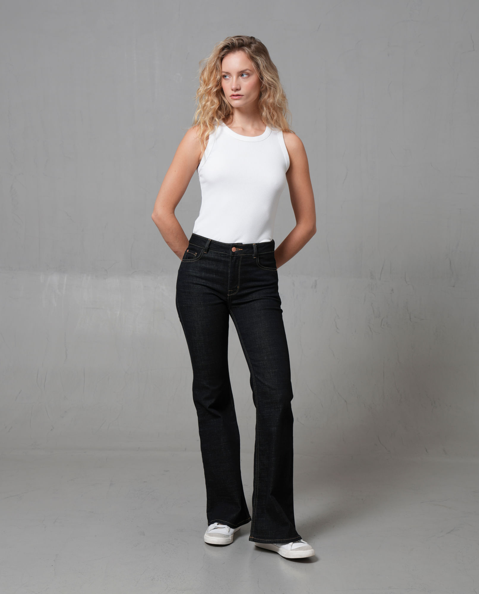 Jean Magic Up + Flare para mujer