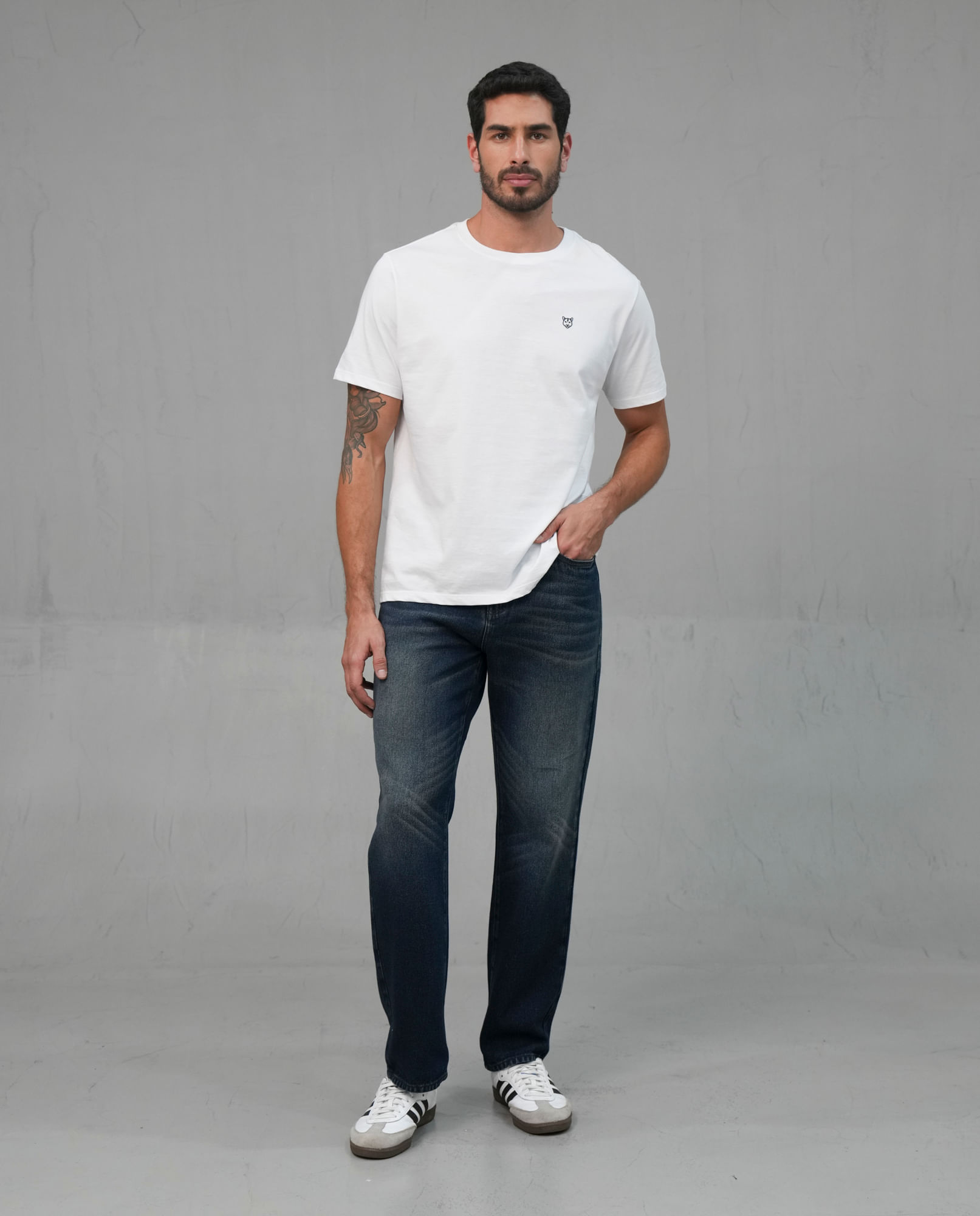 Jean Classic tono azul oscuro para hombre