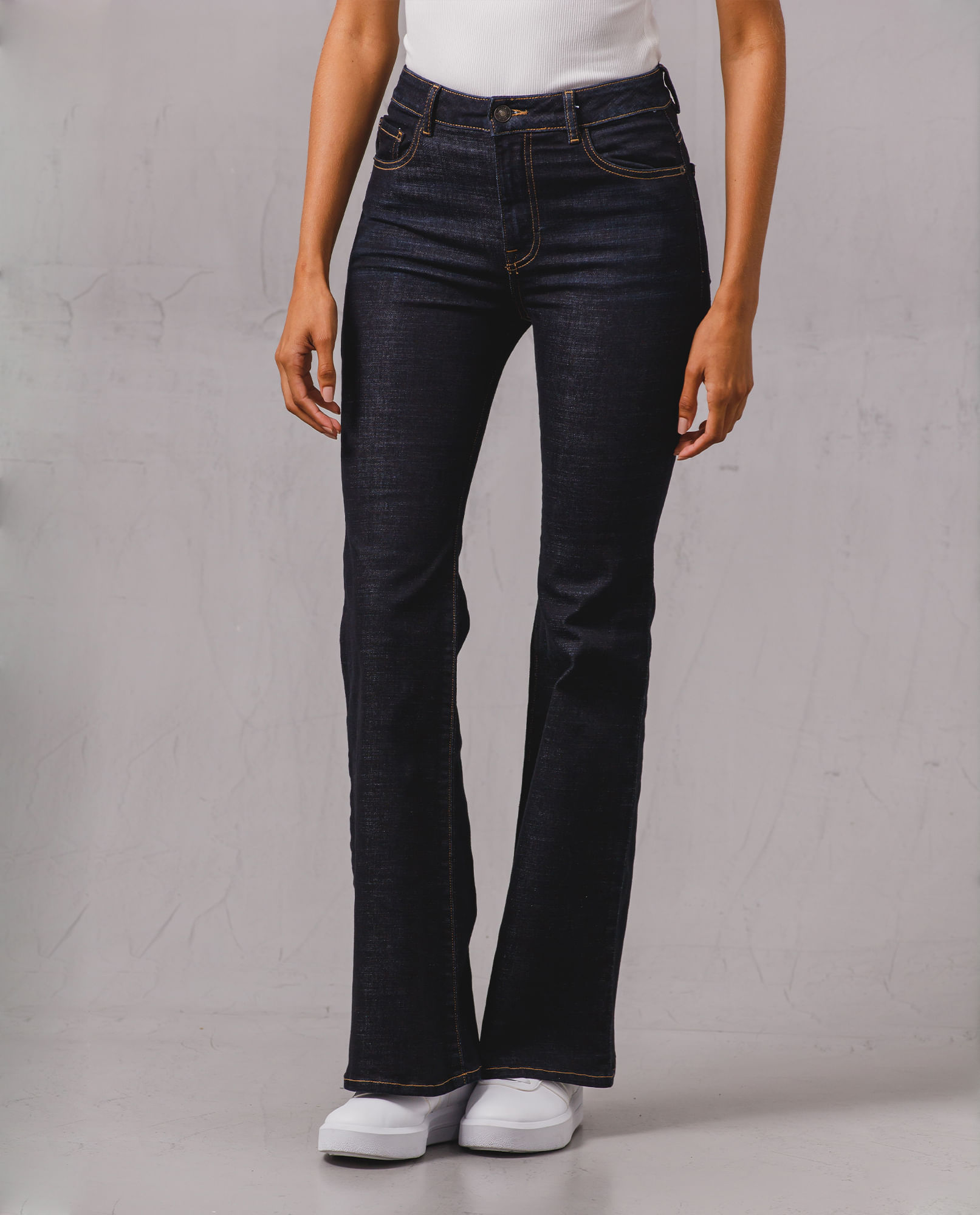 Jean Flare cinco bolsillos para mujer