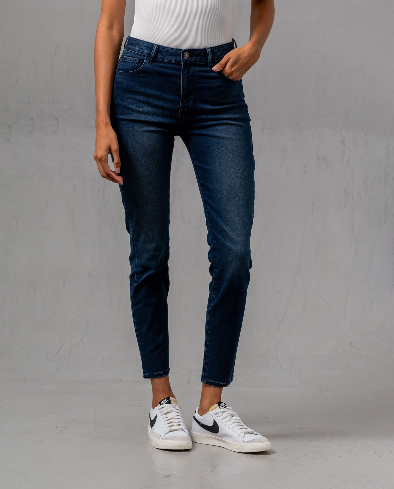 Jean Magic Up tono oscuro para mujer