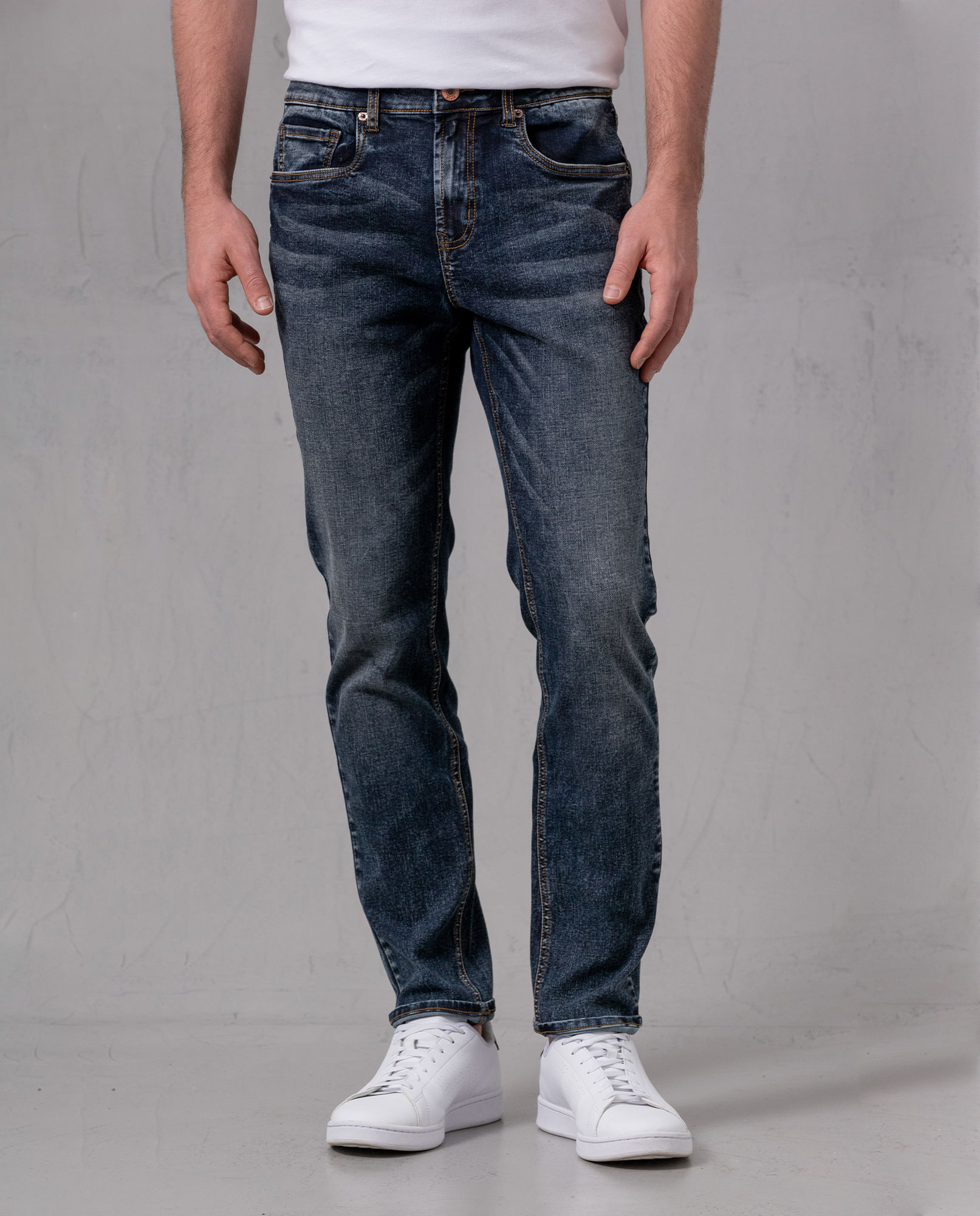 Jean Super Slim con desgastes para hombre