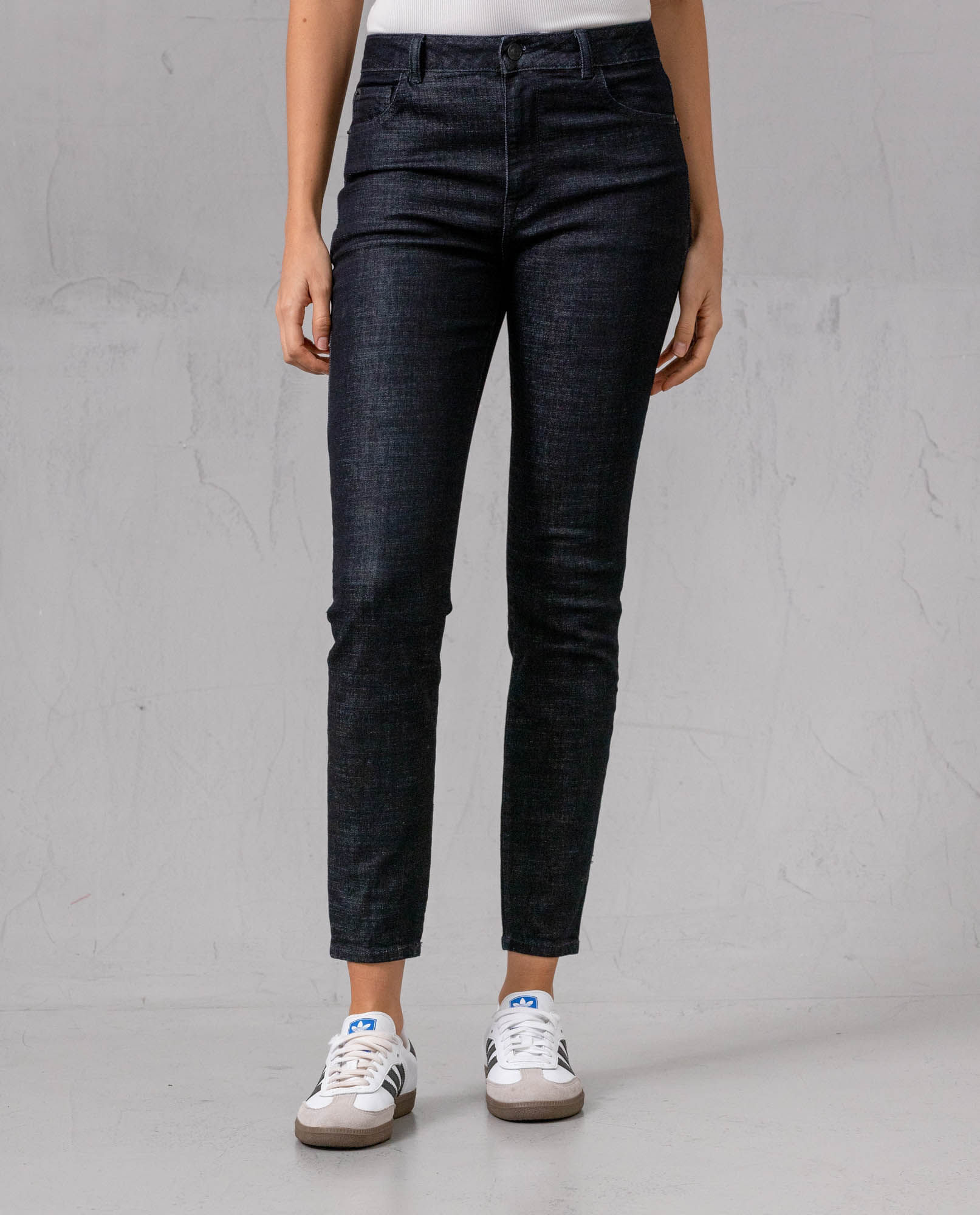Jean Magic Up tono oscuro para mujer