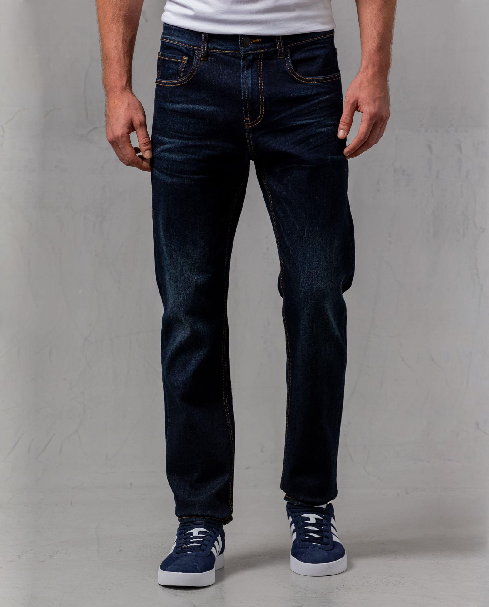 Jean Classic tono oscuro para hombre