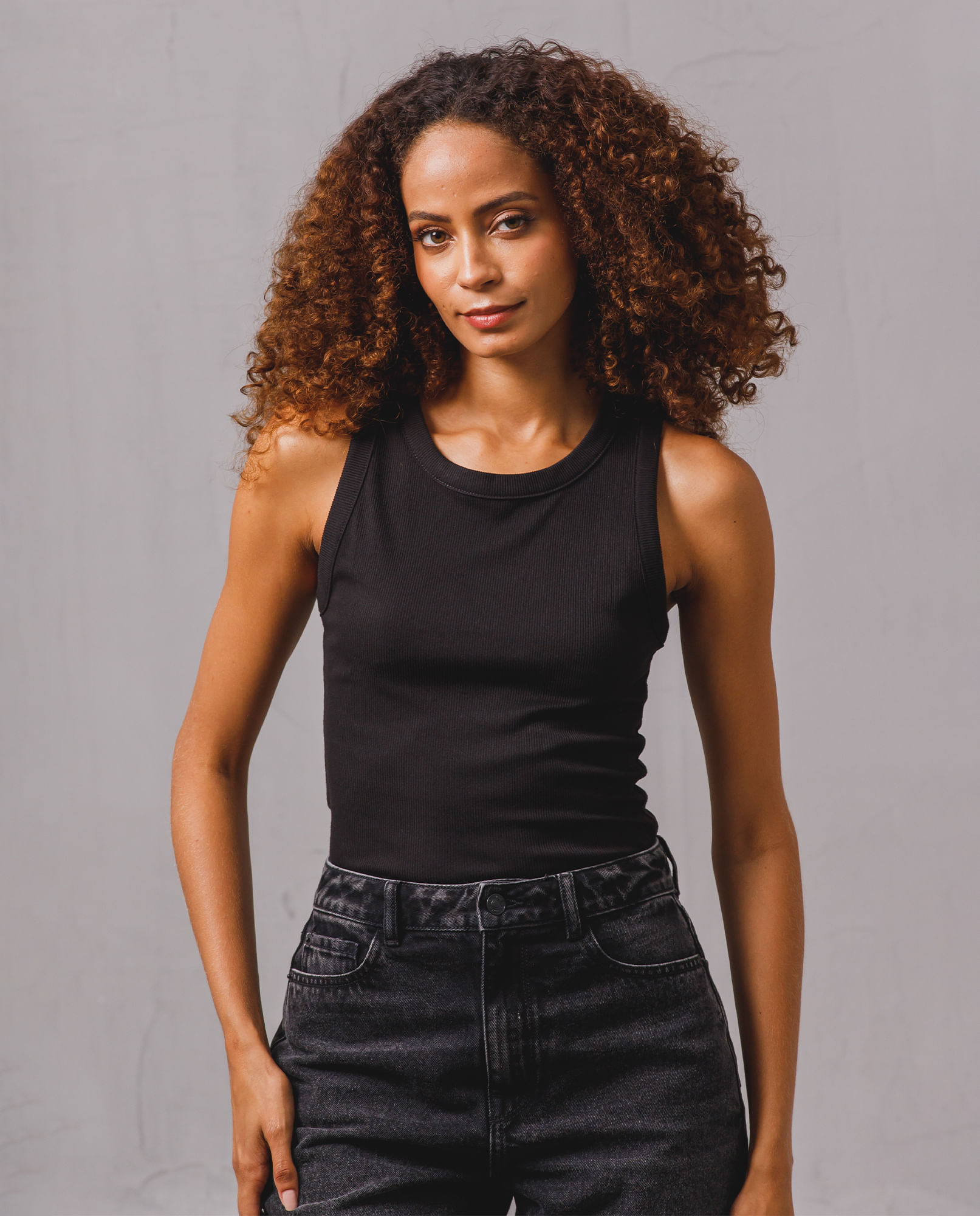 Camiseta básica manga sisa para mujer