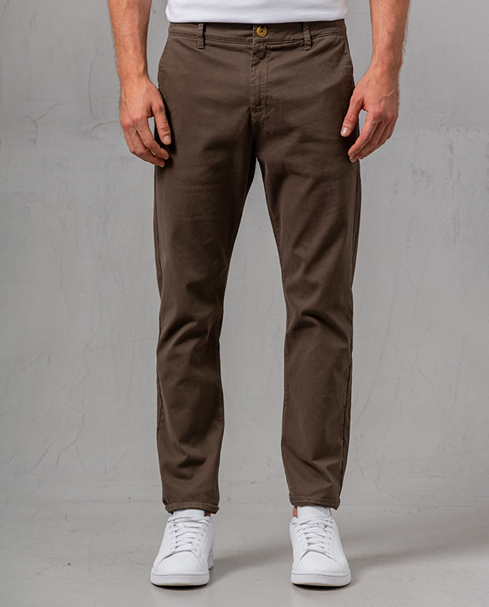 Pantalón tipo chino para hombre