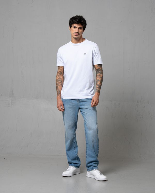 Jean Classic de tono azul claro para hombre