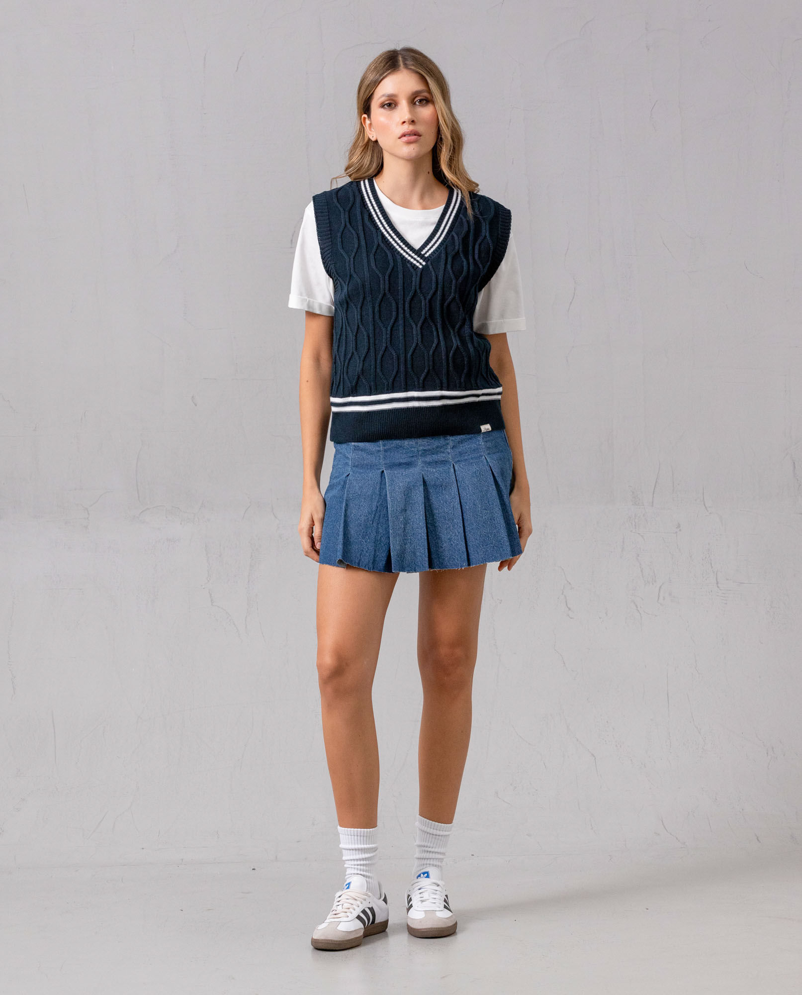 Falda corta de tablas para mujer