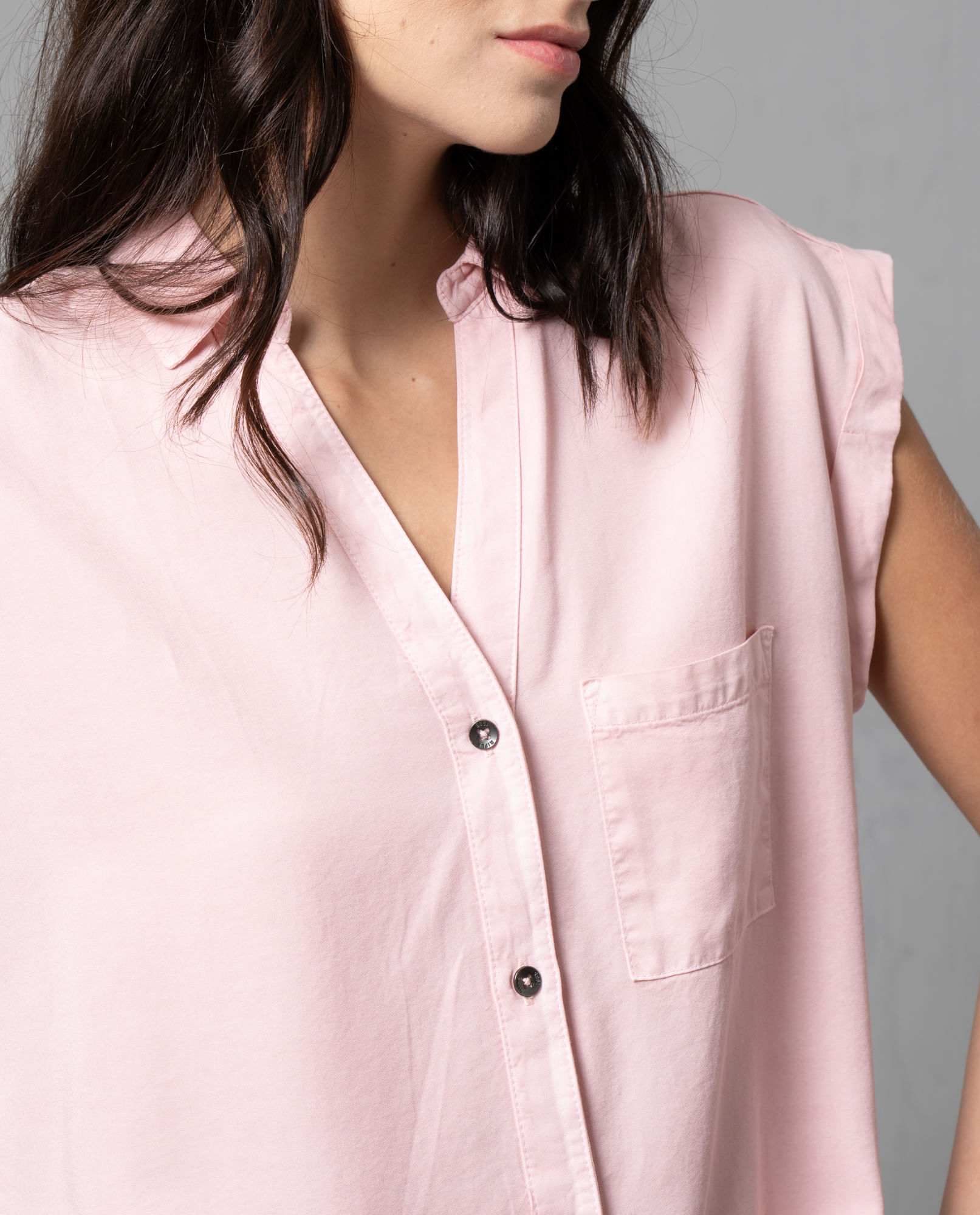 Camisa manga sisa con bolsillo para mujer