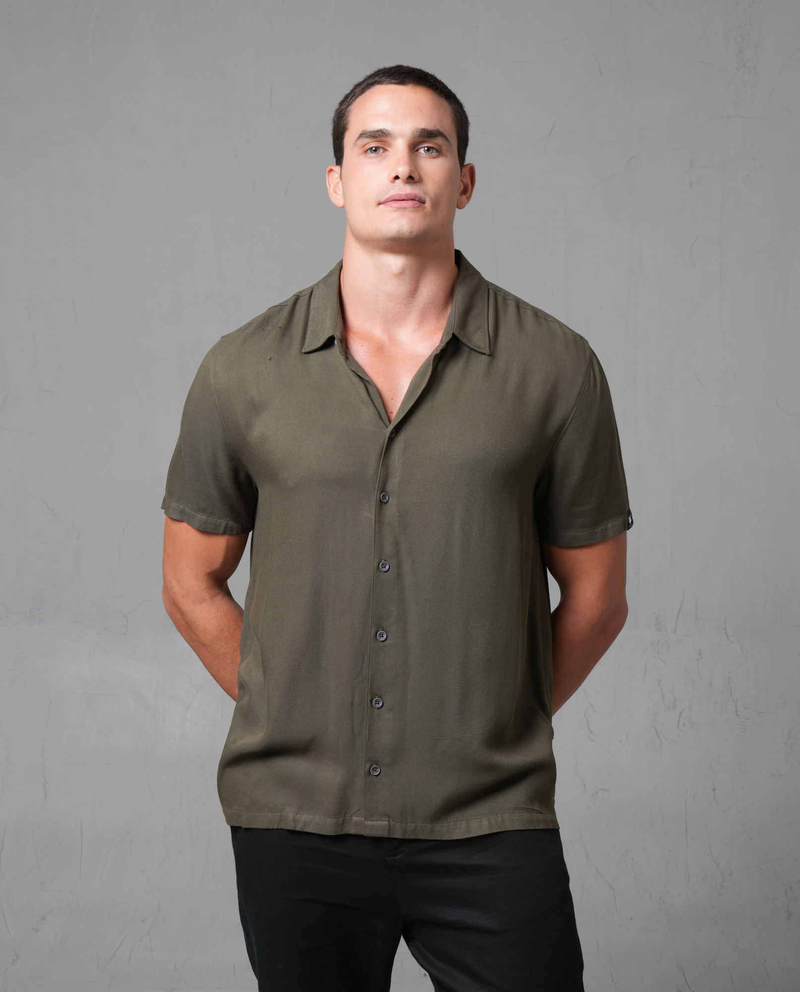 Camisa de botones para hombre