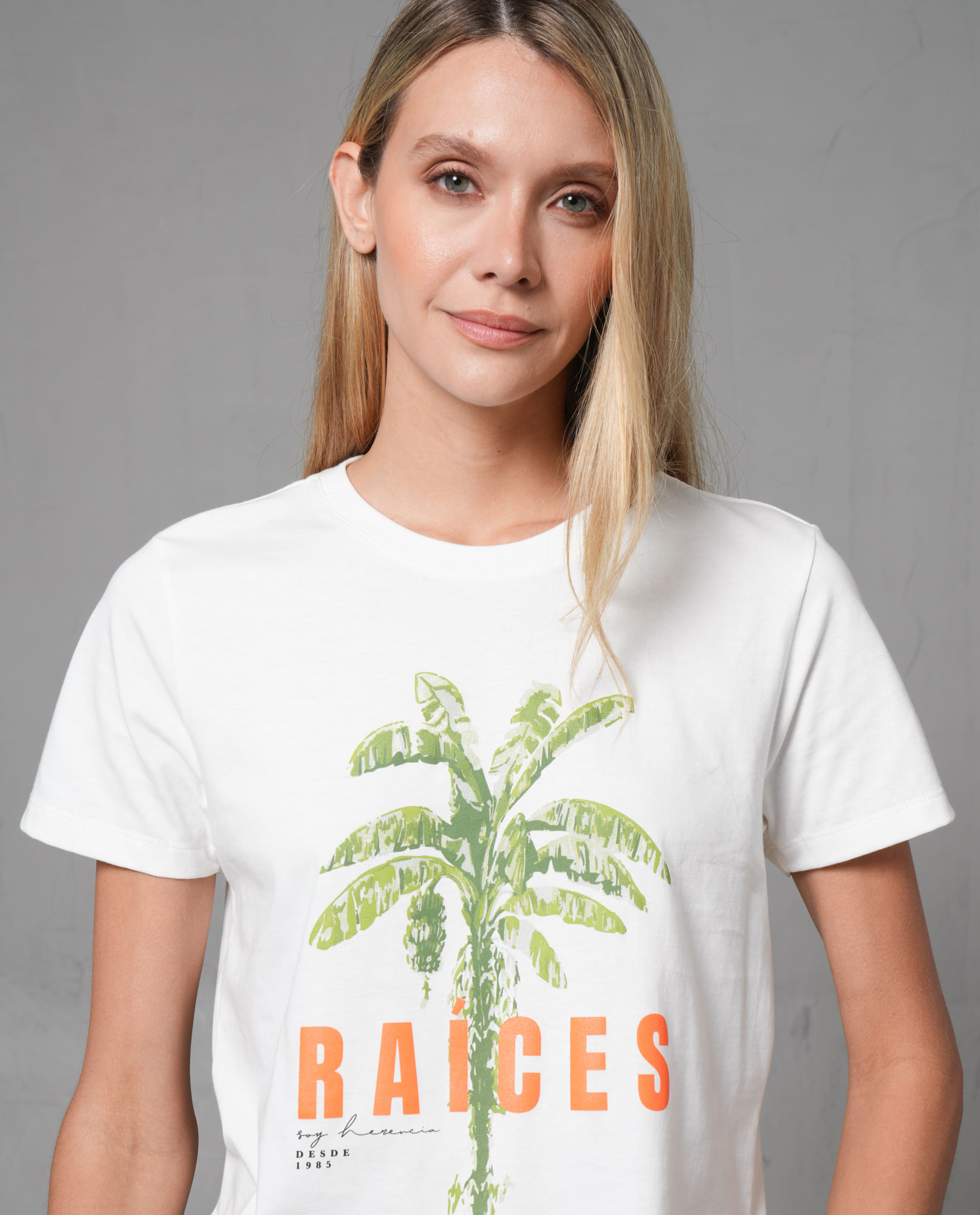 Camiseta estampada en frente para mujer