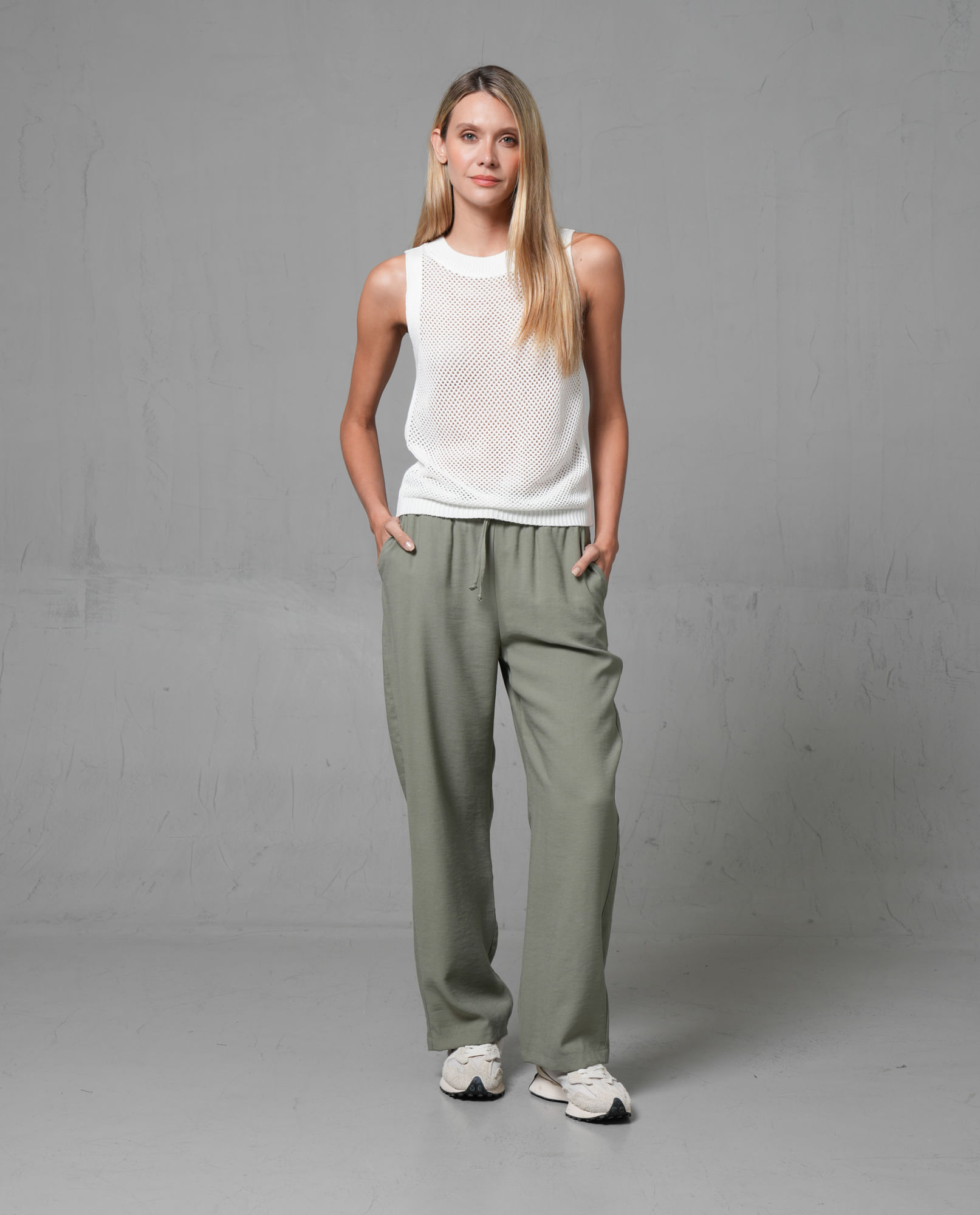 Pantalón Recto con elástico en cintura para mujer