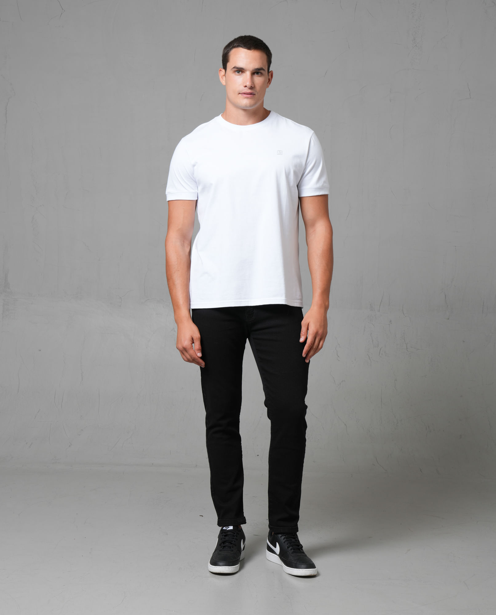 Jean Slim tono oscuro para hombre