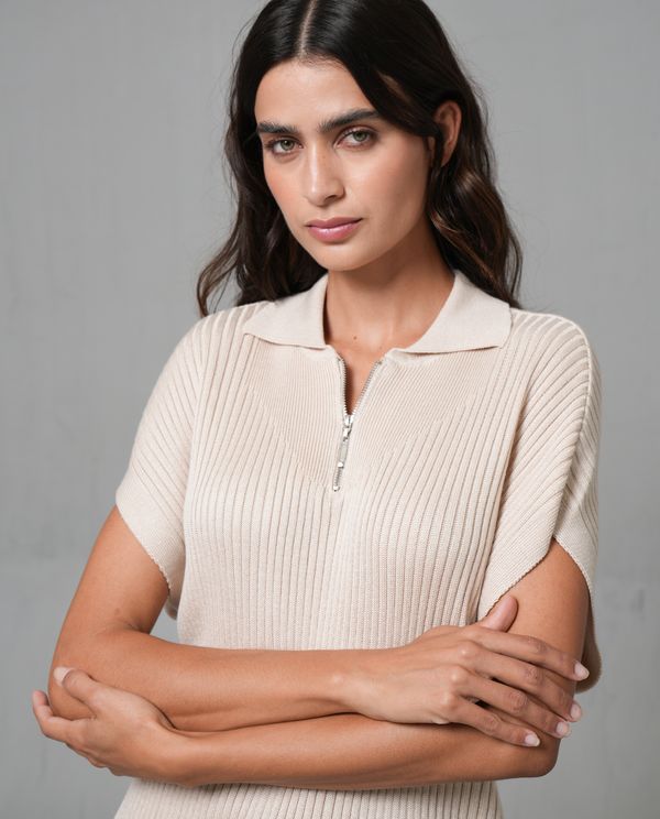 Camisa tejida con cierre en frente para mujer