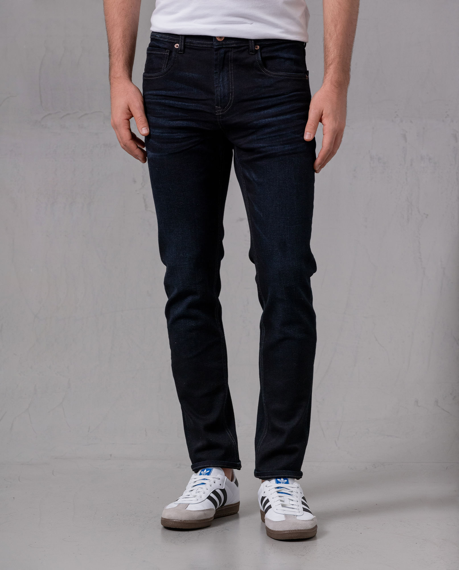 Jean Slim oscuro para hombre