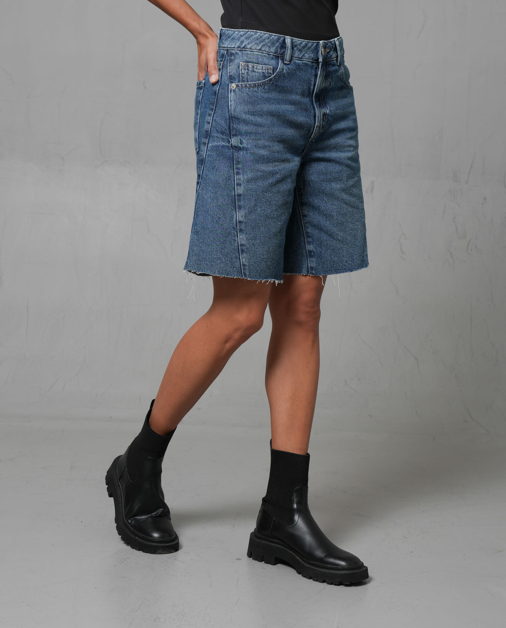 Short amplio tono medio para mujer