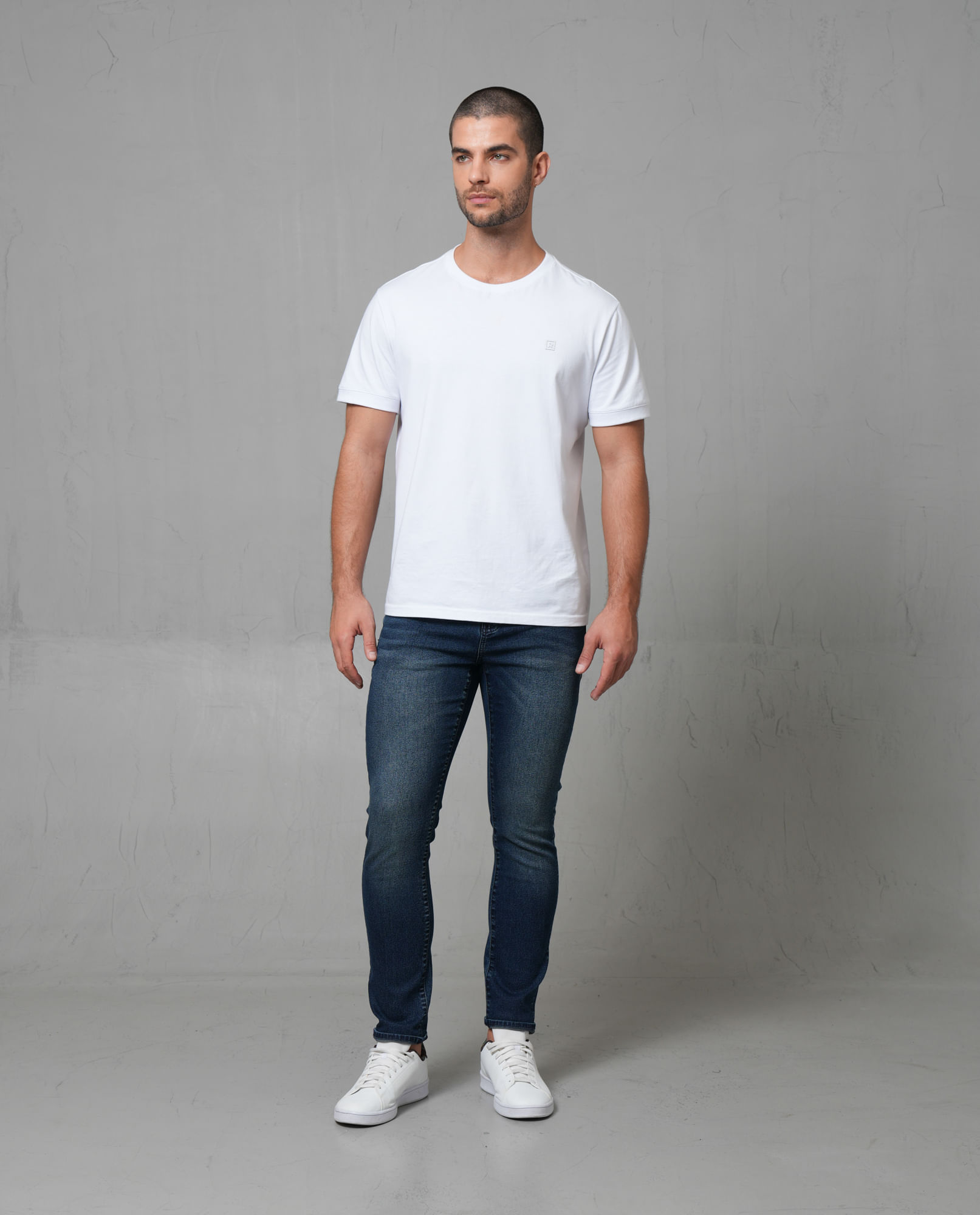 Jean Slim tono medio con iluminaciones para hombre