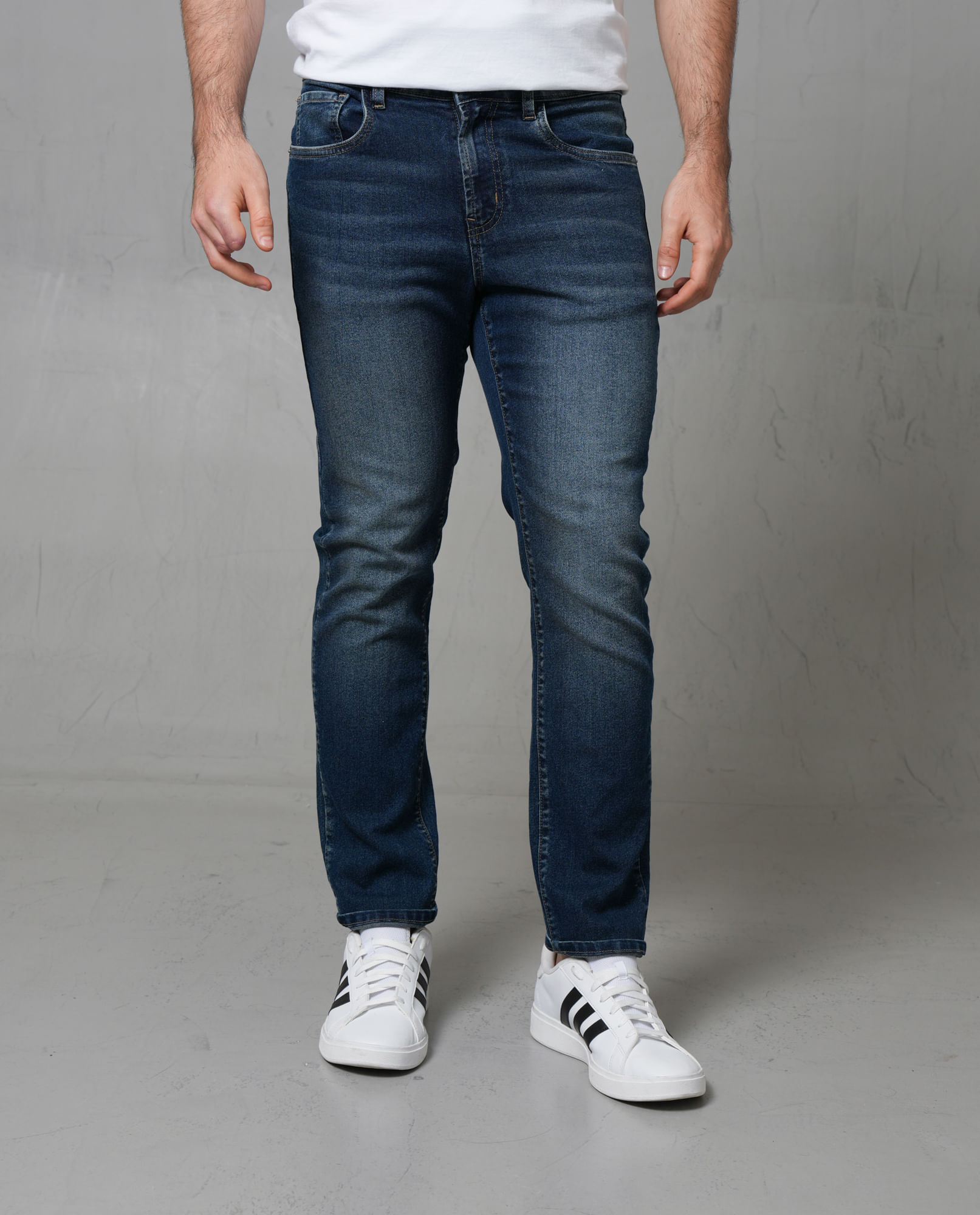 Jean Straight fit cinco bolsillos para hombre