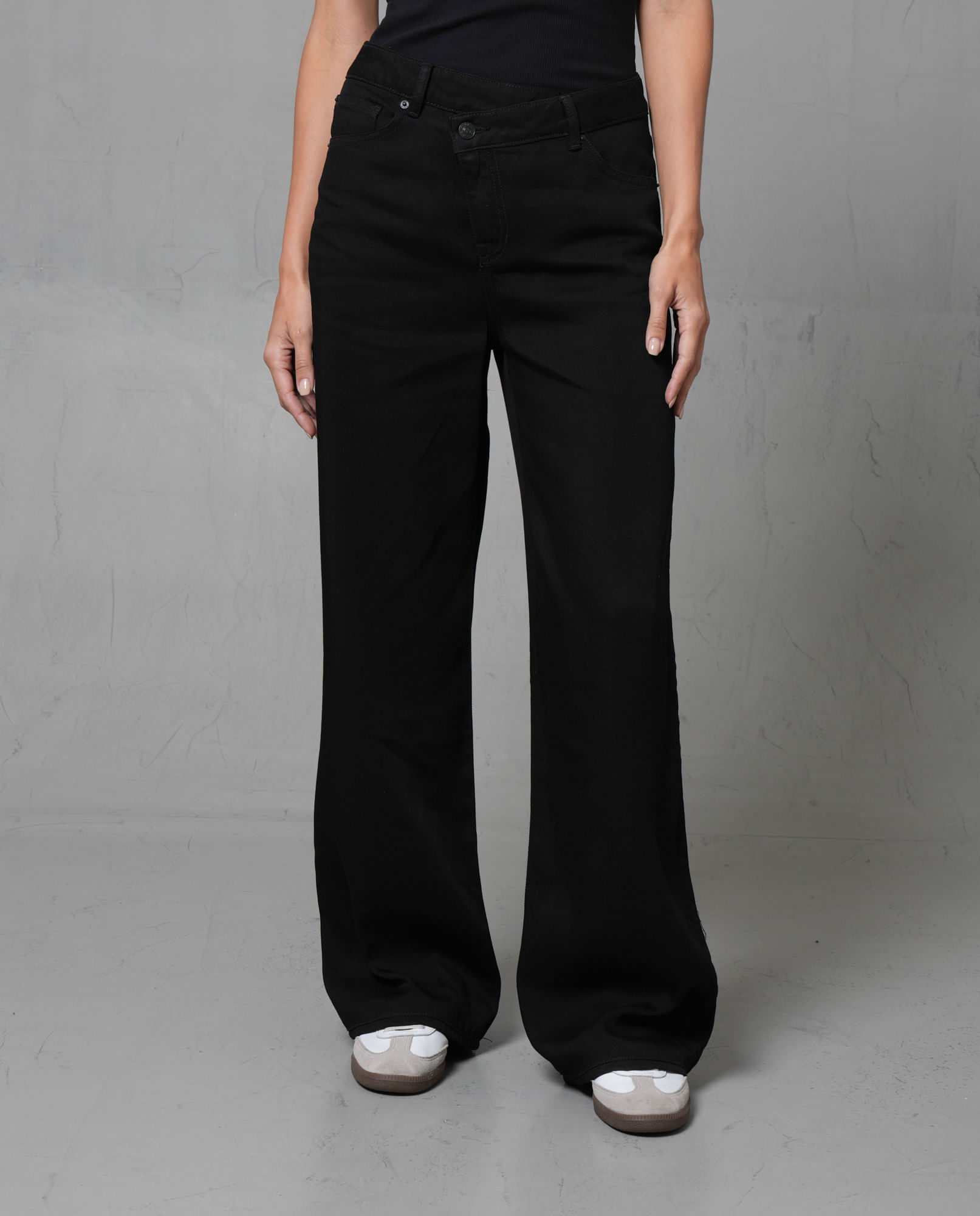 Jean Wide Leg con pretina cruzada para mujer