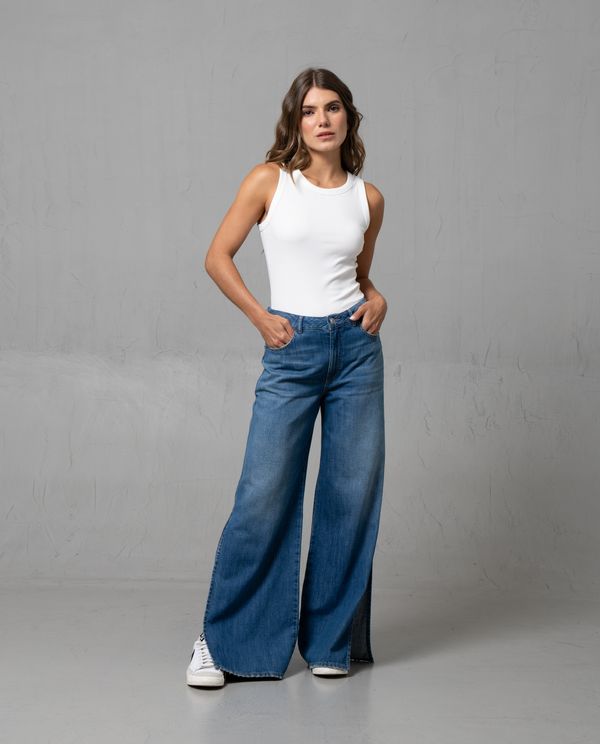 Jean Wide Leg con aberturas en bota para mujer