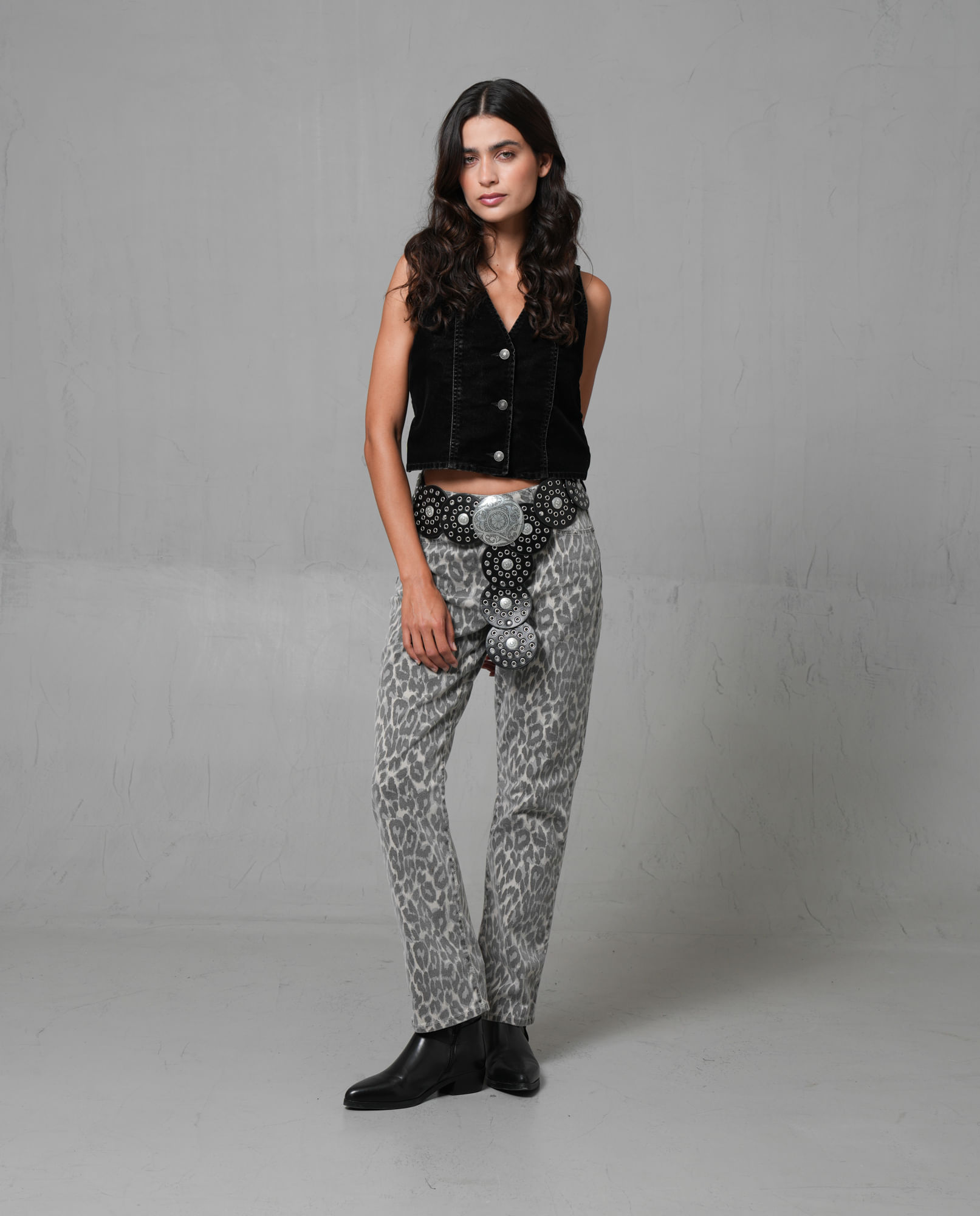 Pantalón Straight con diseño animal print para mujer