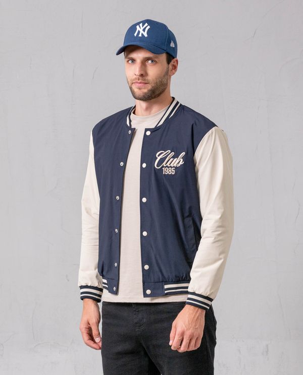 Chaqueta Varsity con aplique bordado para hombre