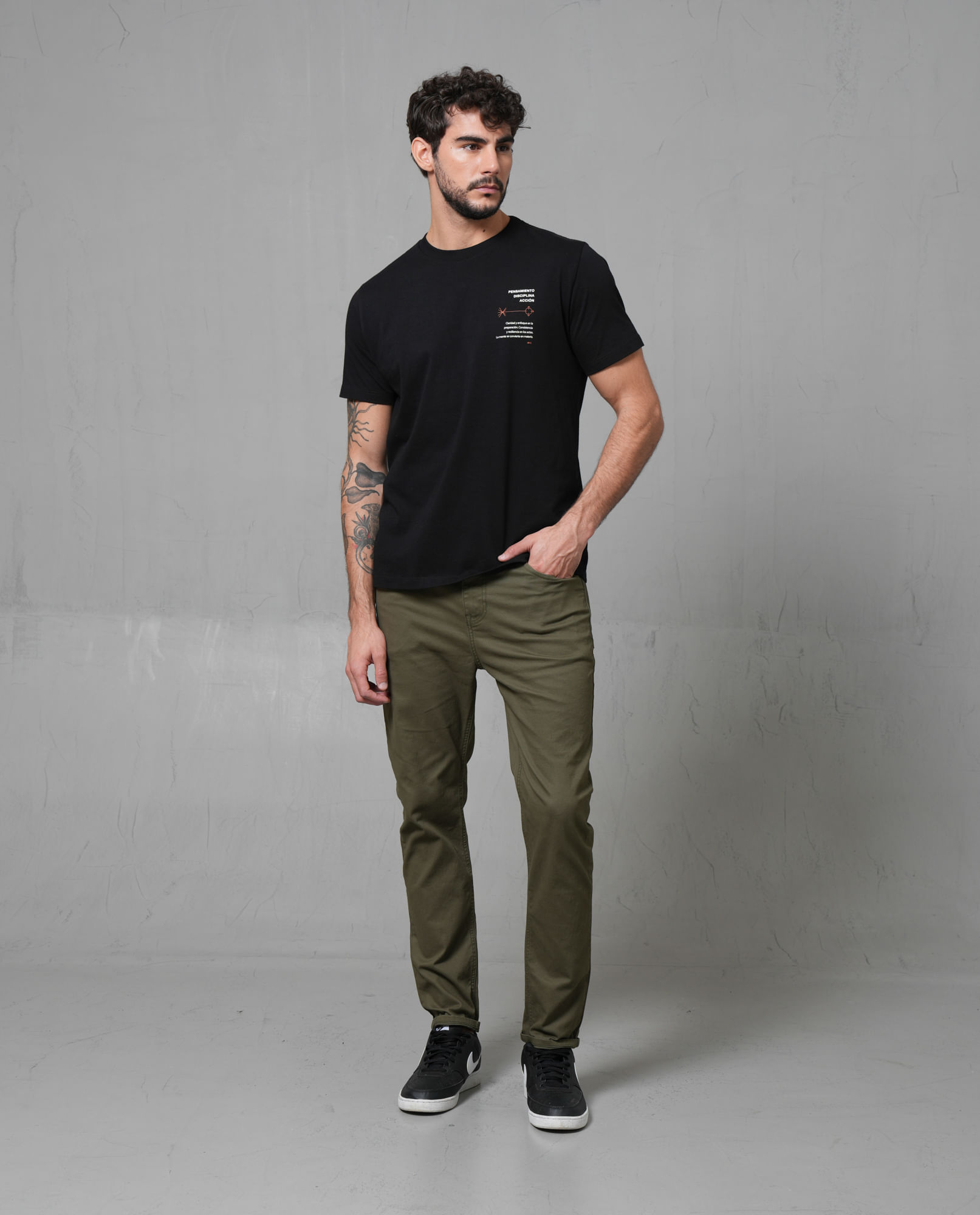 Pantalón Slim en dril semiliviano para hombre