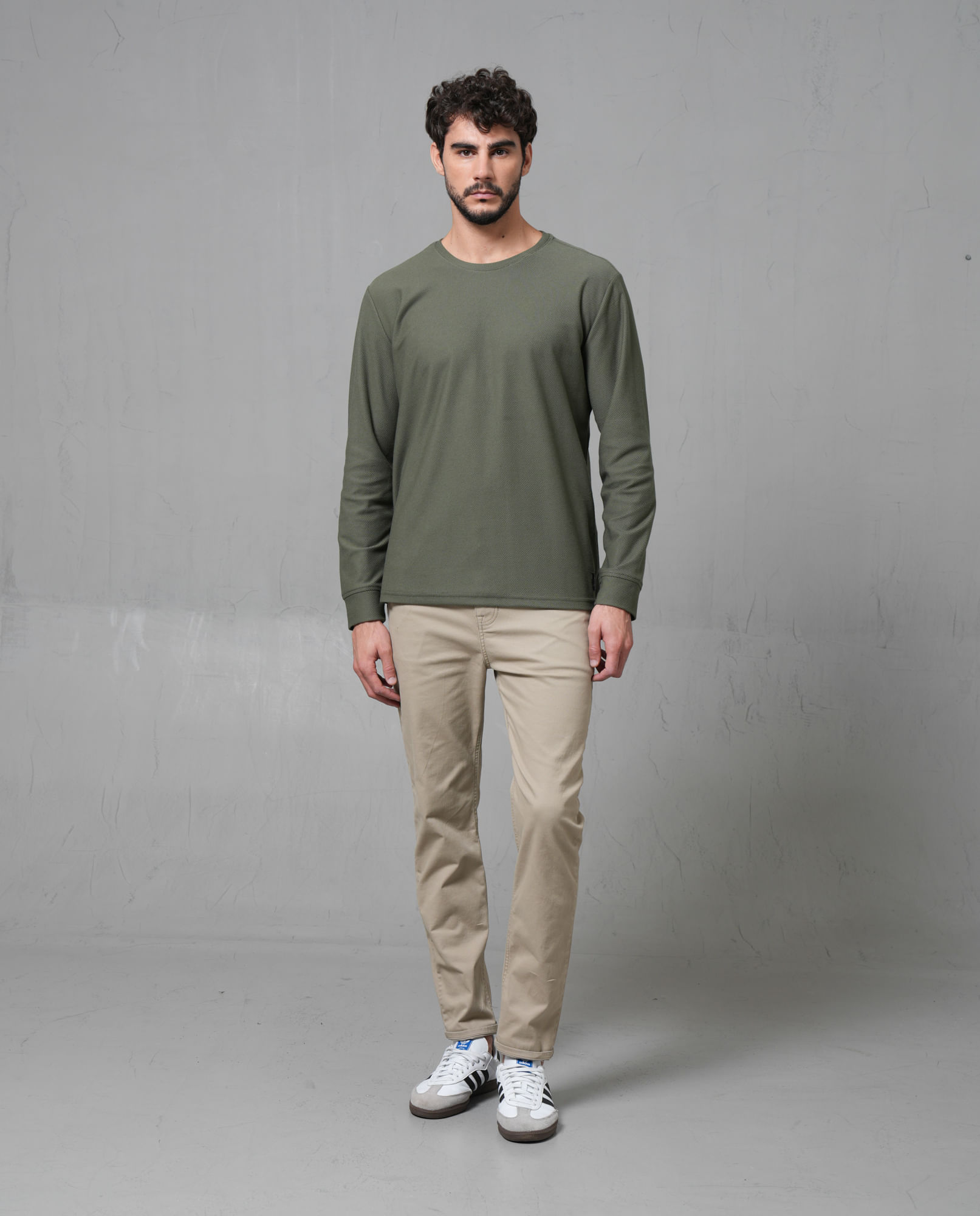 Pantalón Slim en dril semiliviano para hombre