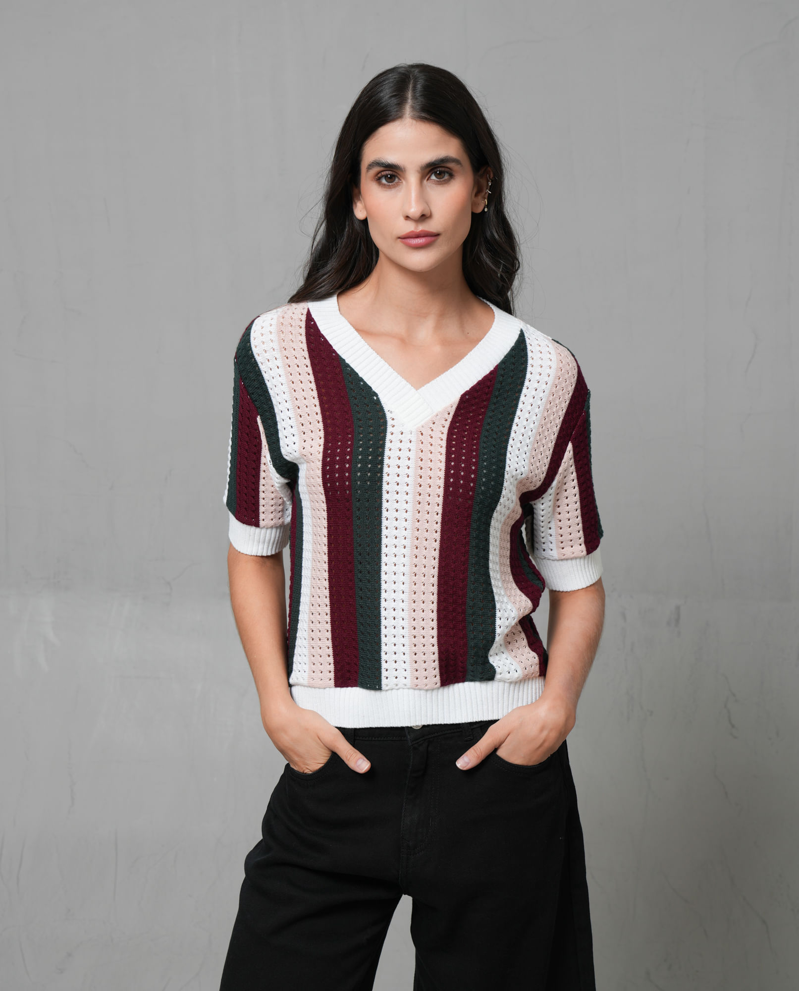 Buzo tejido con diseño a rayas para mujer