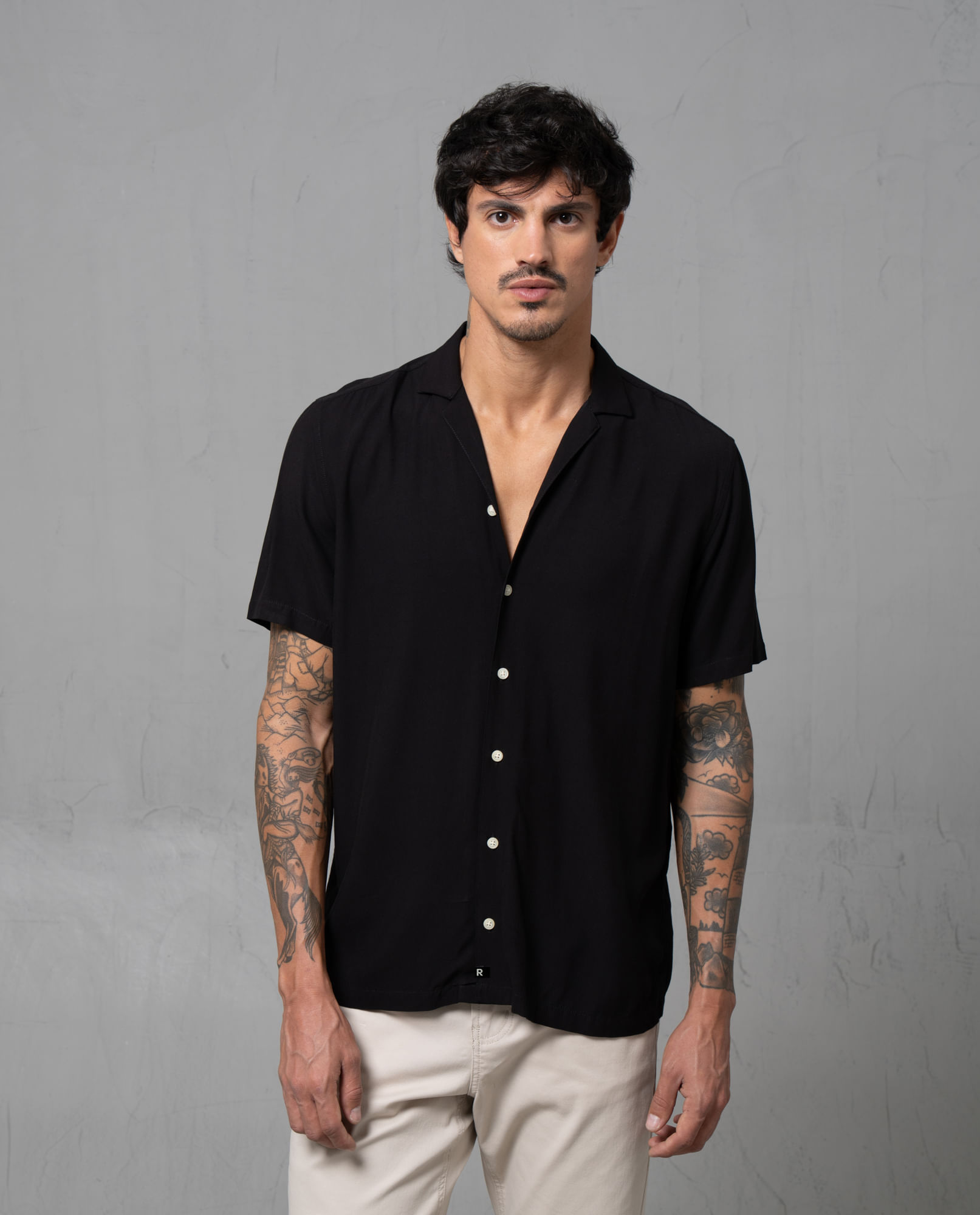 Camisa resort manga corta para hombre
