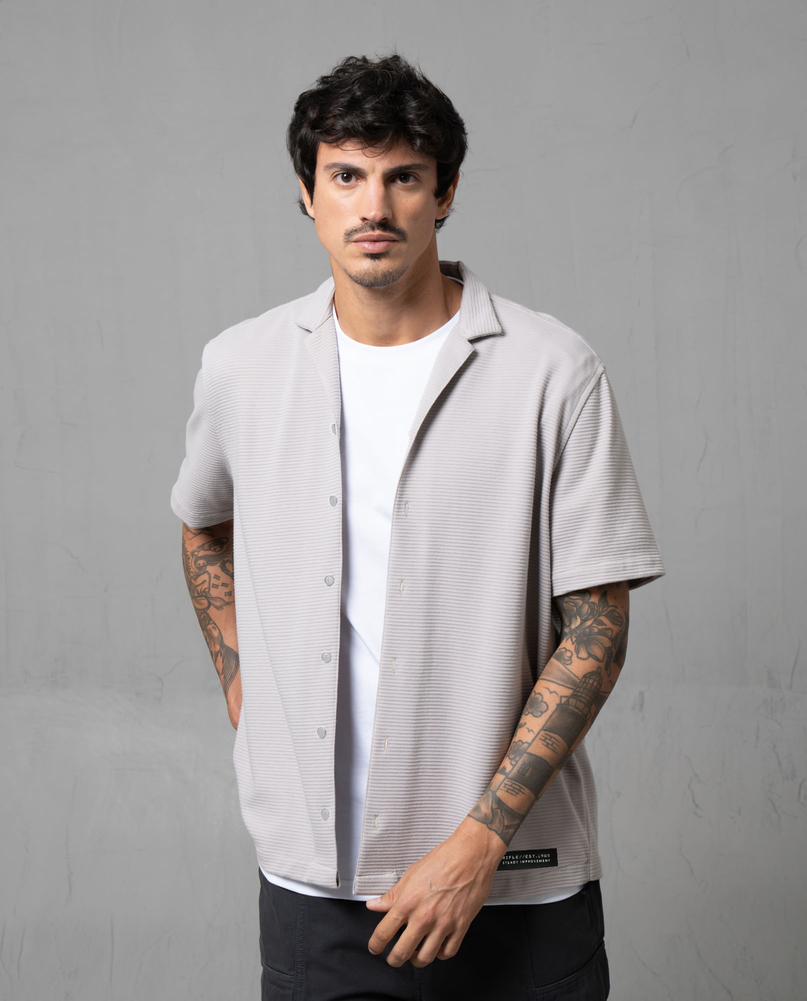 Camisa resort en tejido de punto para hombre